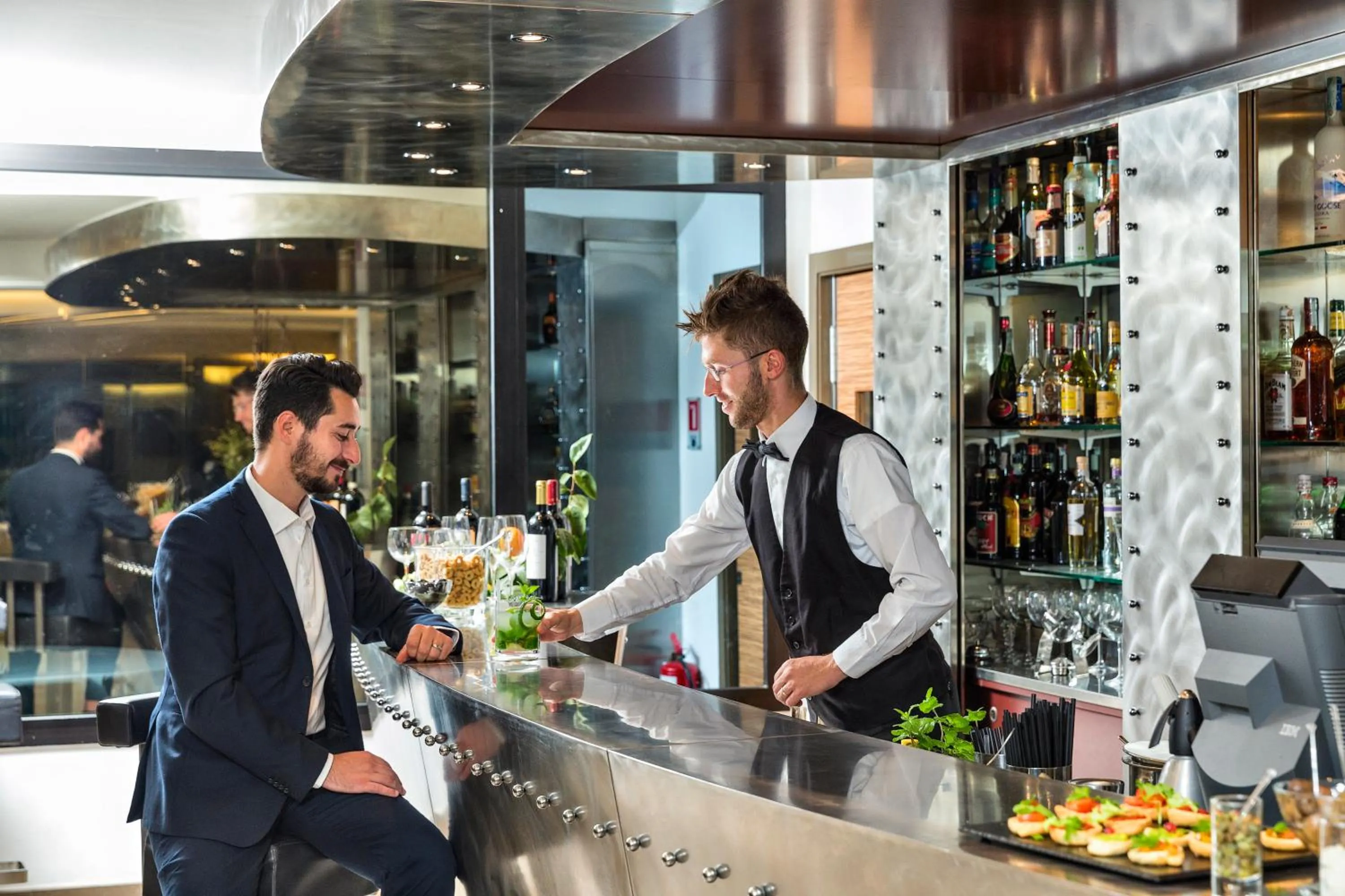 Staff in Mercure Villa Romanazzi Carducci Bari