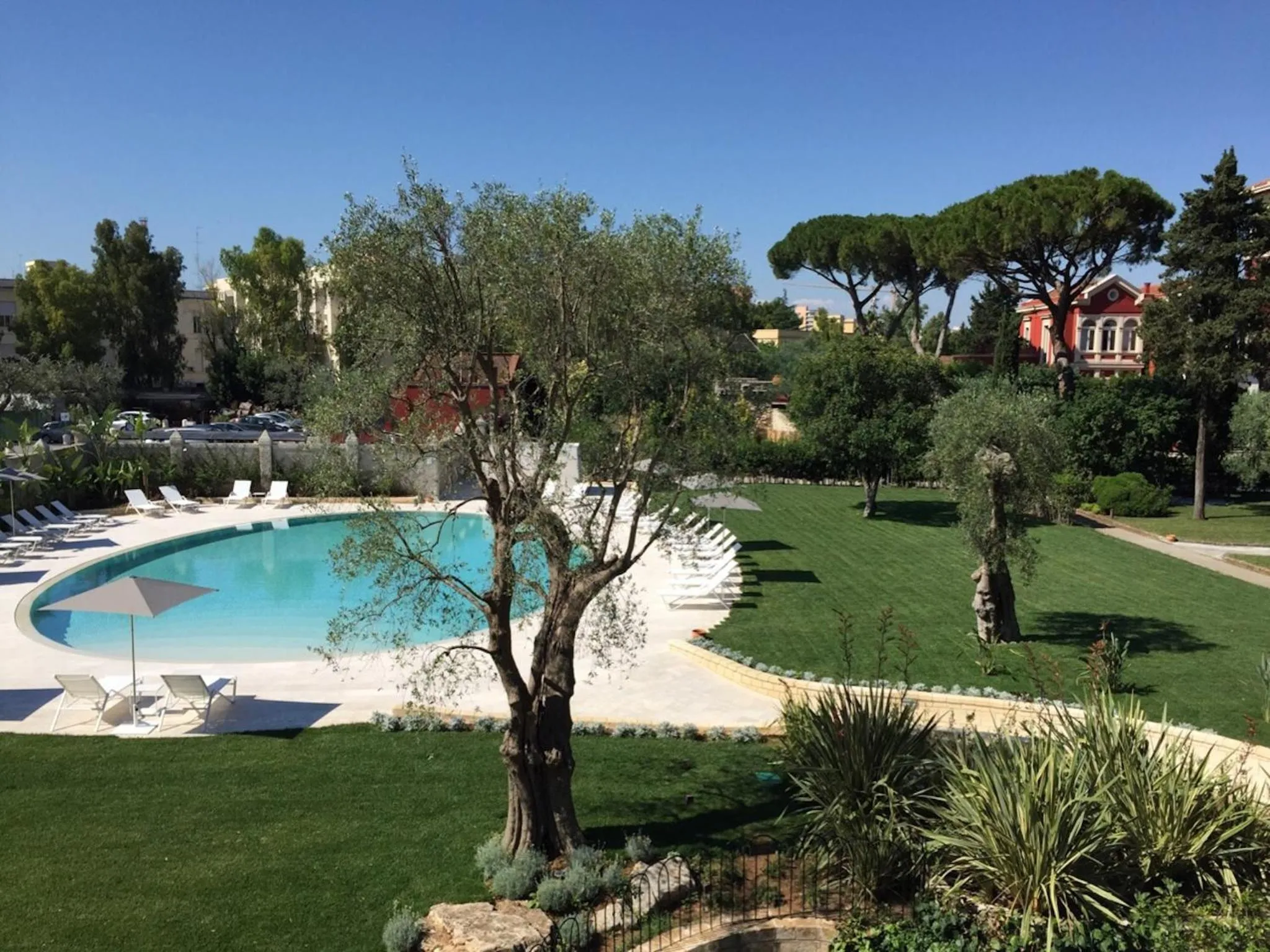 Pool view in Mercure Villa Romanazzi Carducci Bari