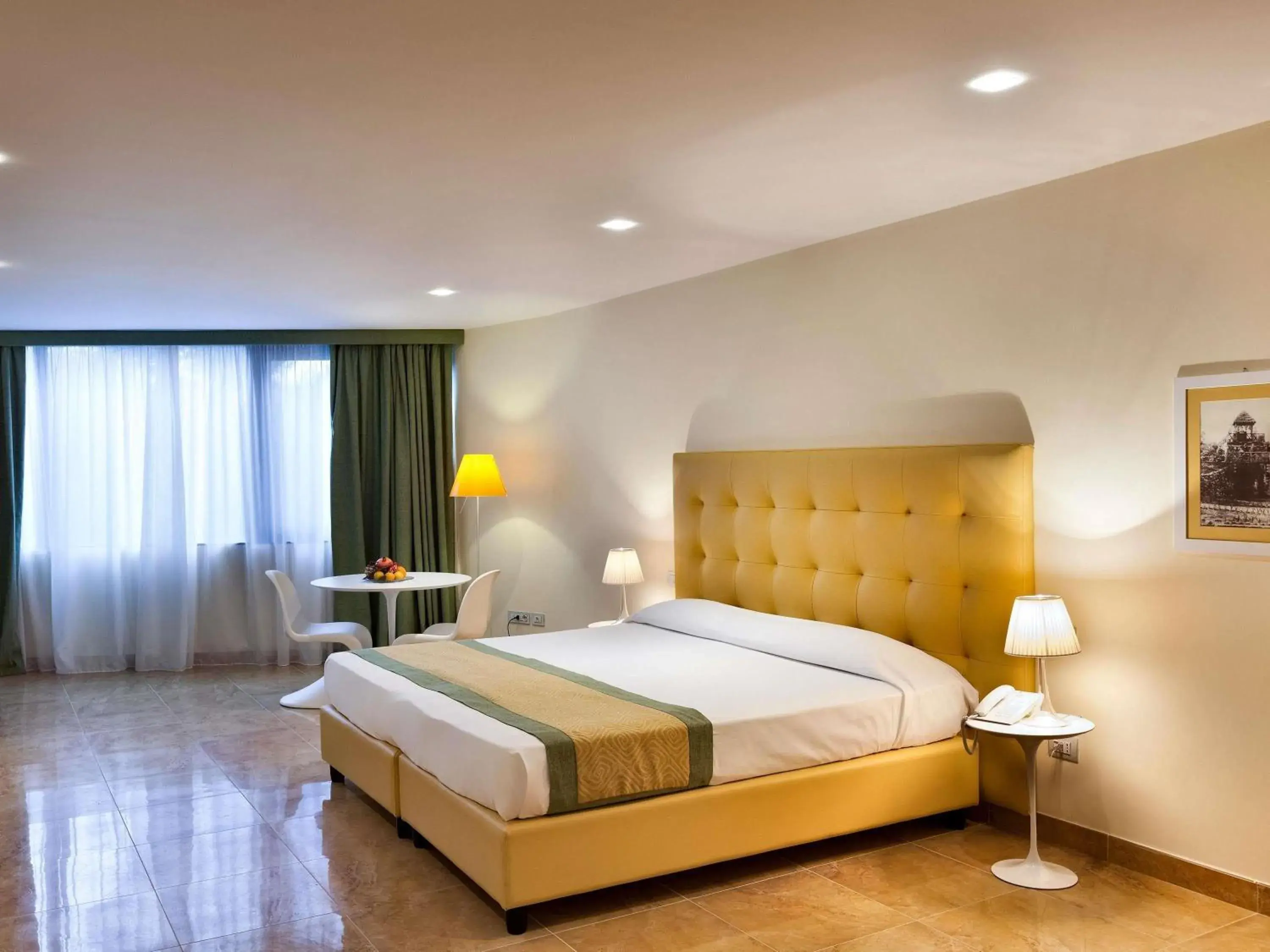 Bedroom, Bed in Mercure Villa Romanazzi Carducci Bari Bedroom, Bed in Mercure Villa Romanazzi Carducci Bari