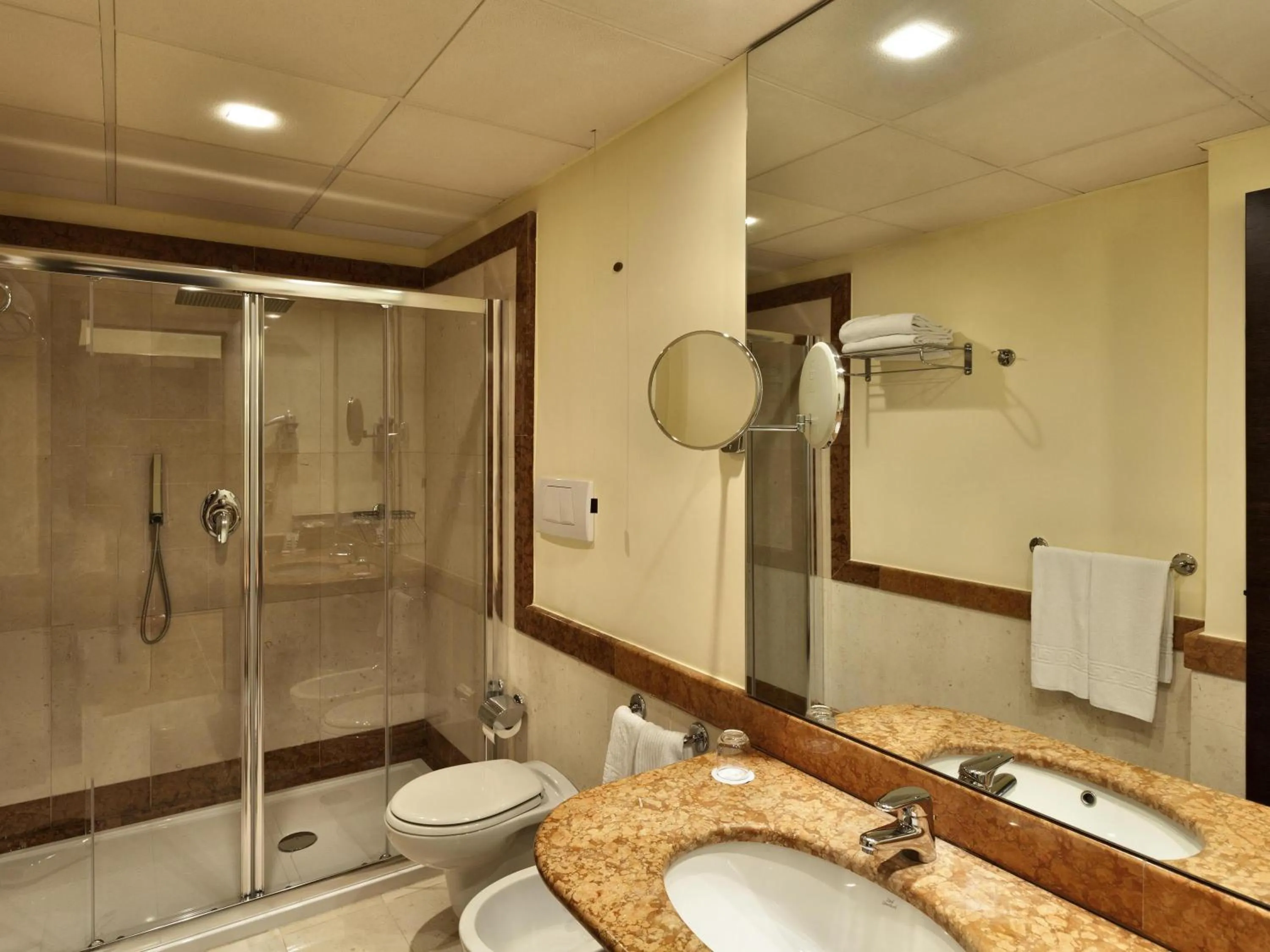 Bedroom in Mercure Villa Romanazzi Carducci Bari