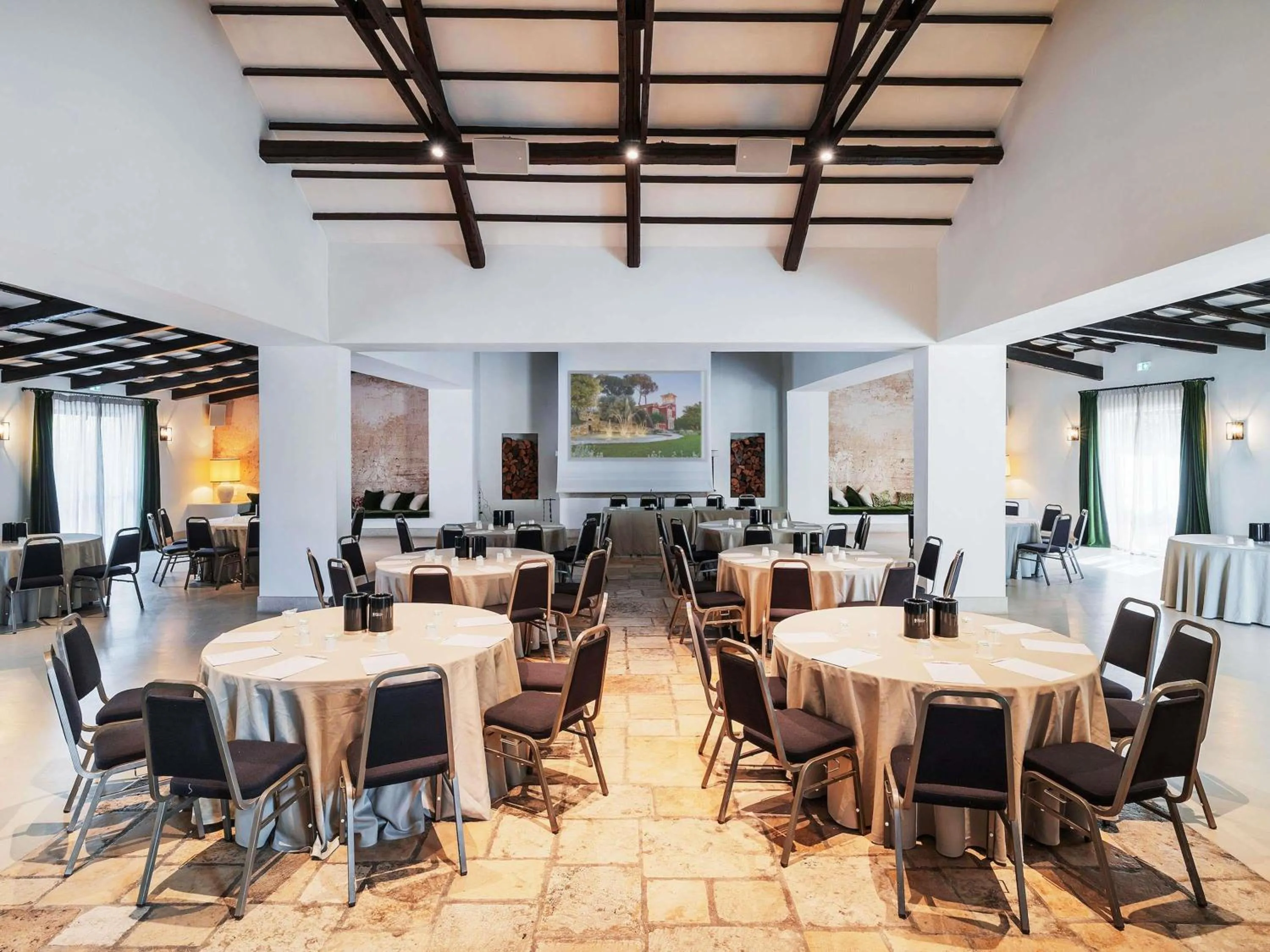 Meeting/conference room in Mercure Villa Romanazzi Carducci Bari