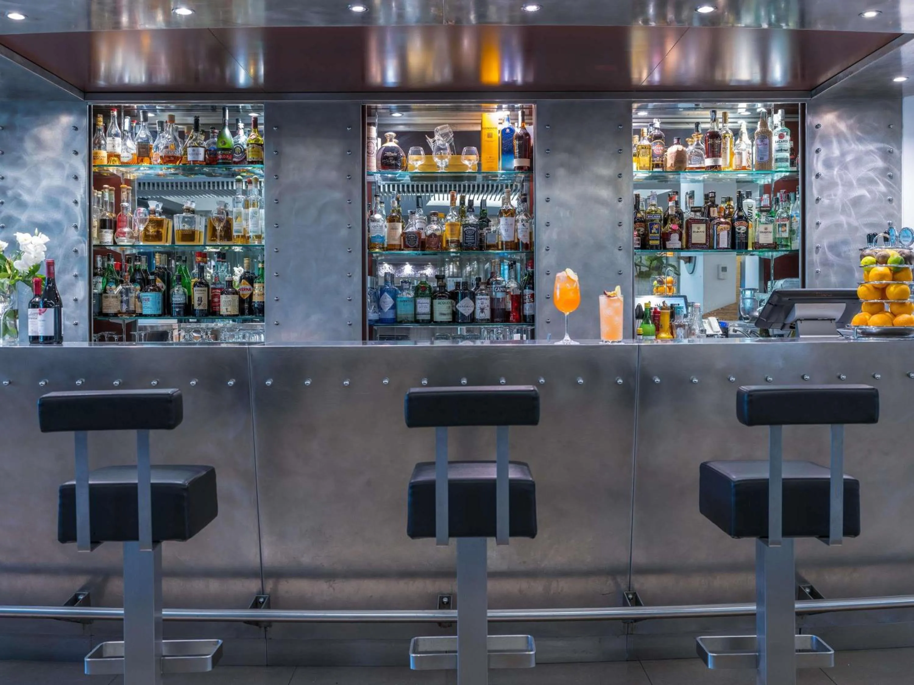 Lounge or bar in Mercure Villa Romanazzi Carducci Bari