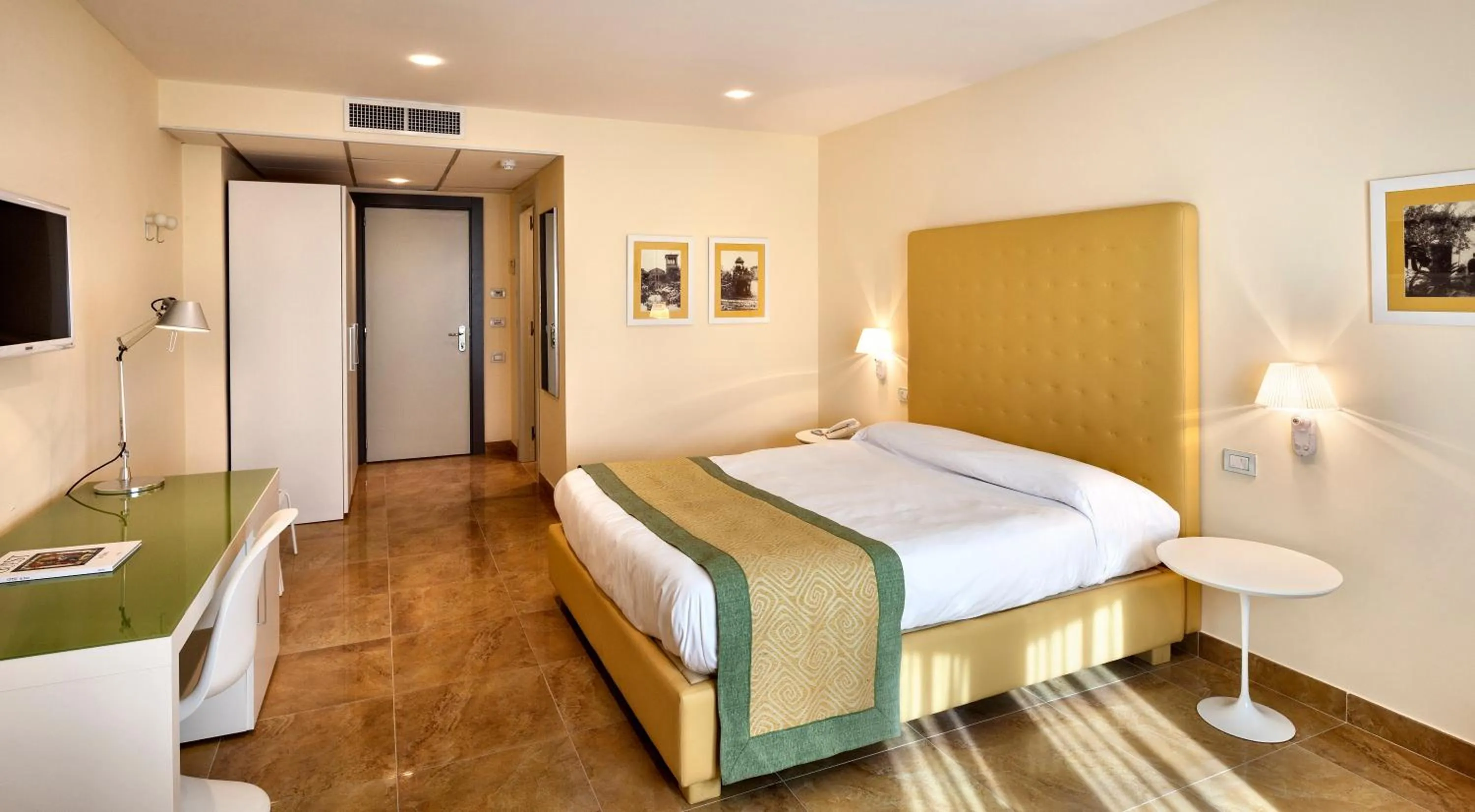 Bedroom, Bed in Mercure Villa Romanazzi Carducci Bari