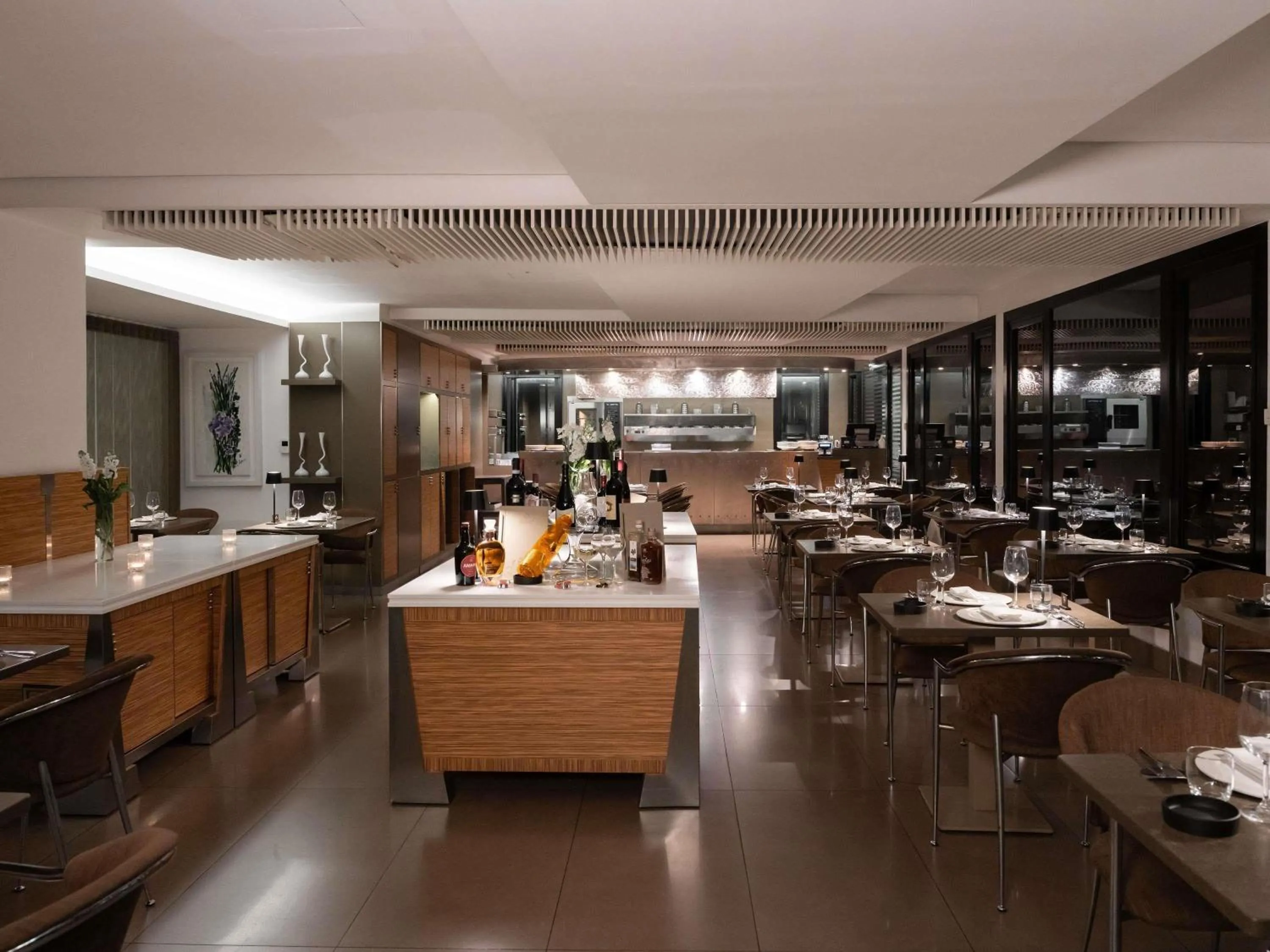 Restaurant/places to eat in Mercure Villa Romanazzi Carducci Bari