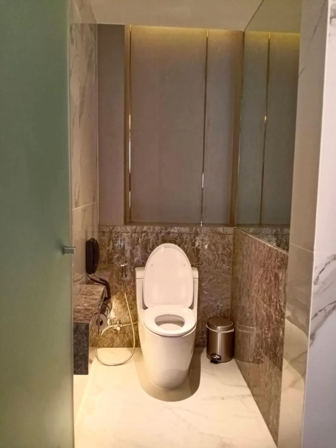 Toilet in Asawin Grand Convention Hotel