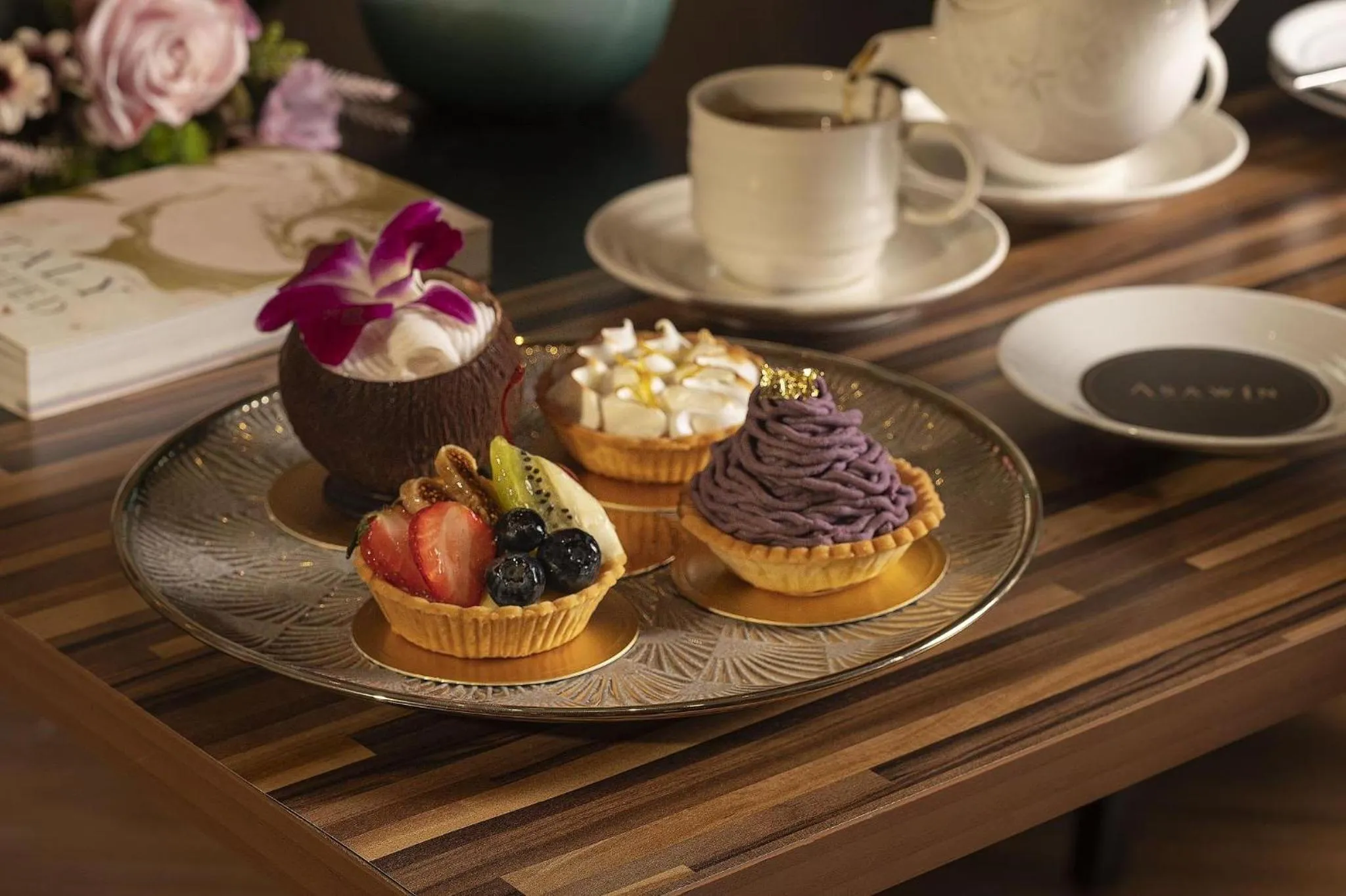 Lounge or bar in Asawin Grand Convention Hotel