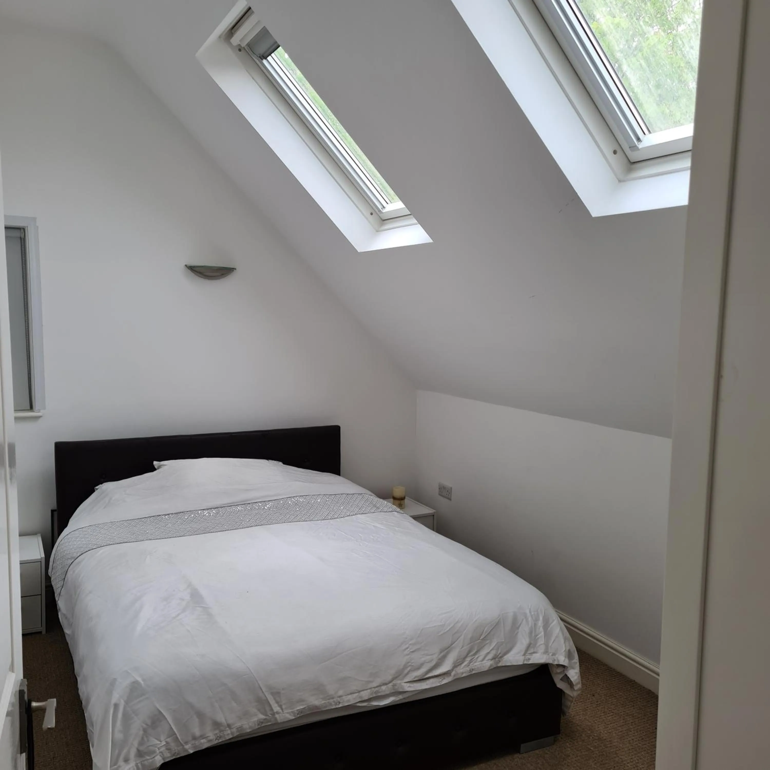 2-Bed Loft Apartment for 5ppl with private parking
