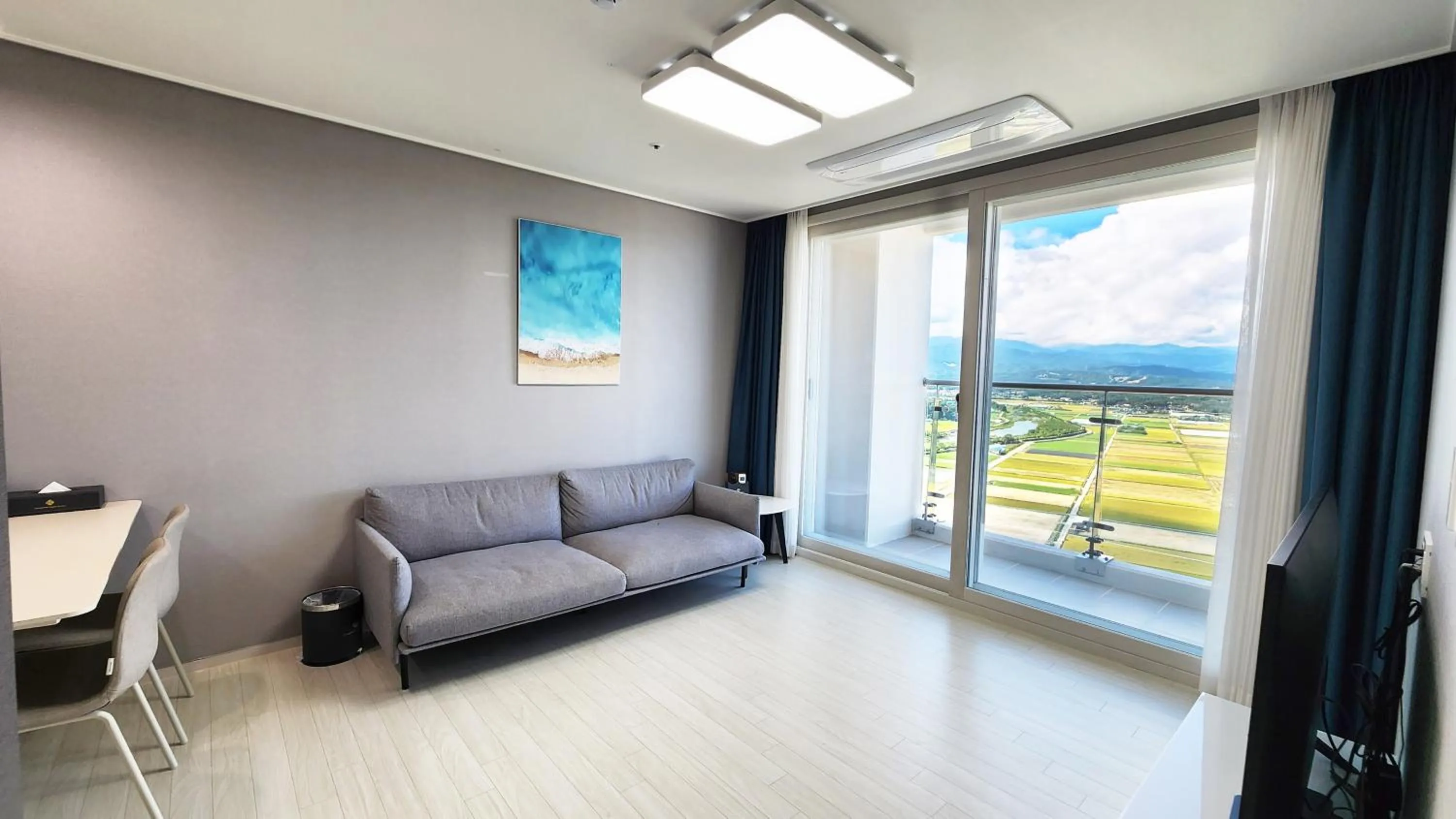 Mountain view in Gangneung Chonpines Ocean Suites Hotel