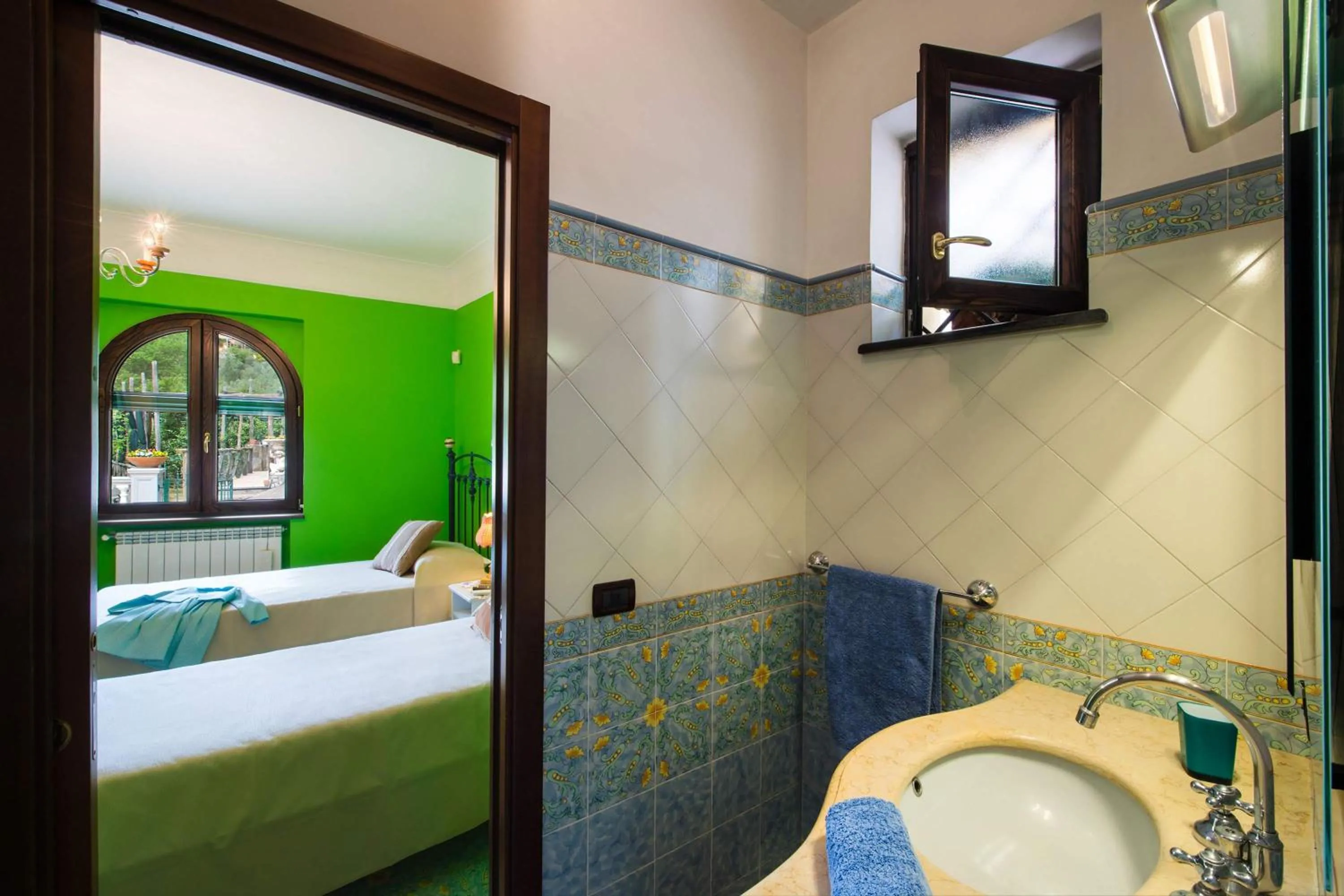 Bathroom, Bed in Agriturismo Fattoria Terranova