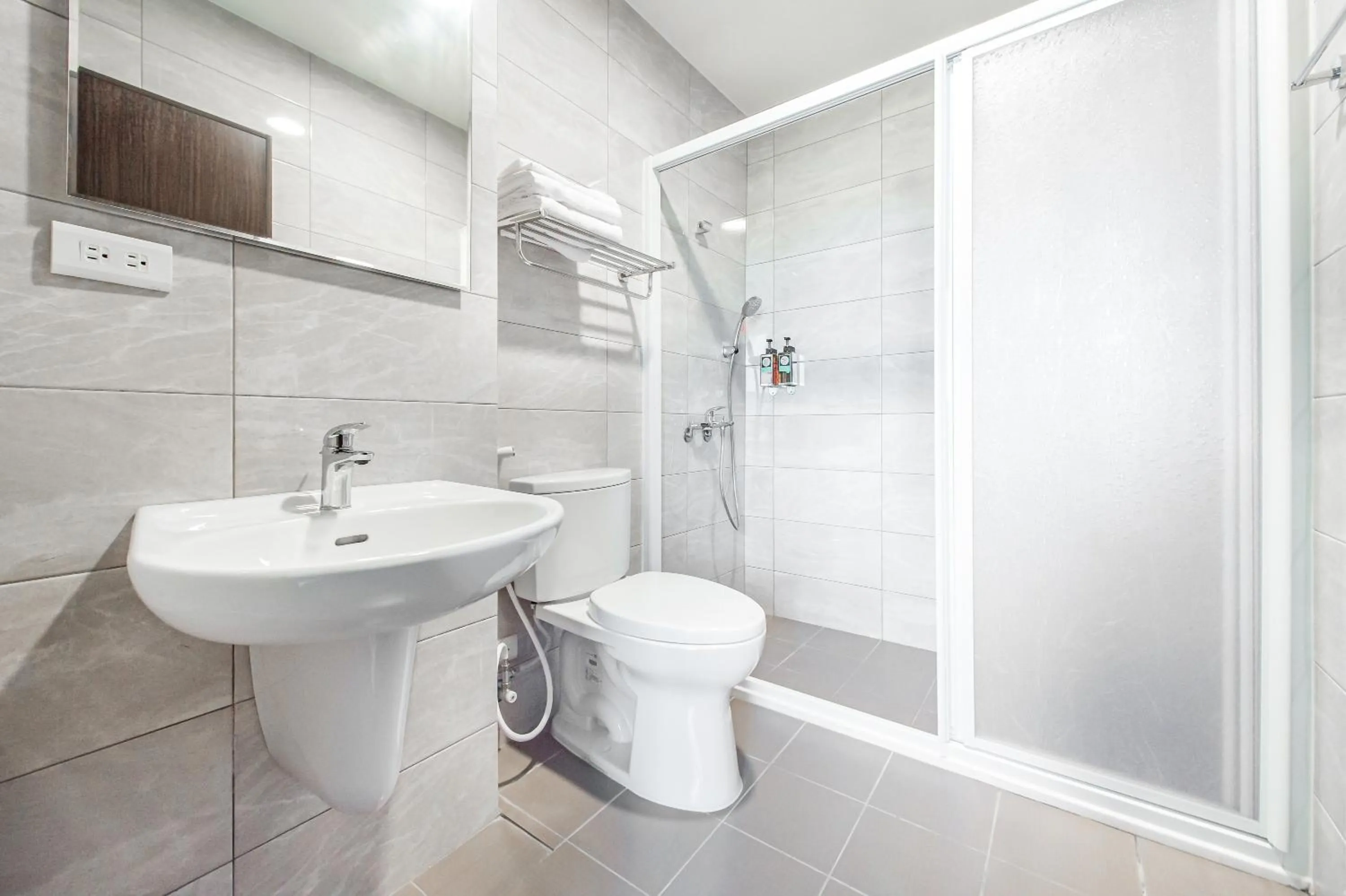 Bathroom in Flying Club