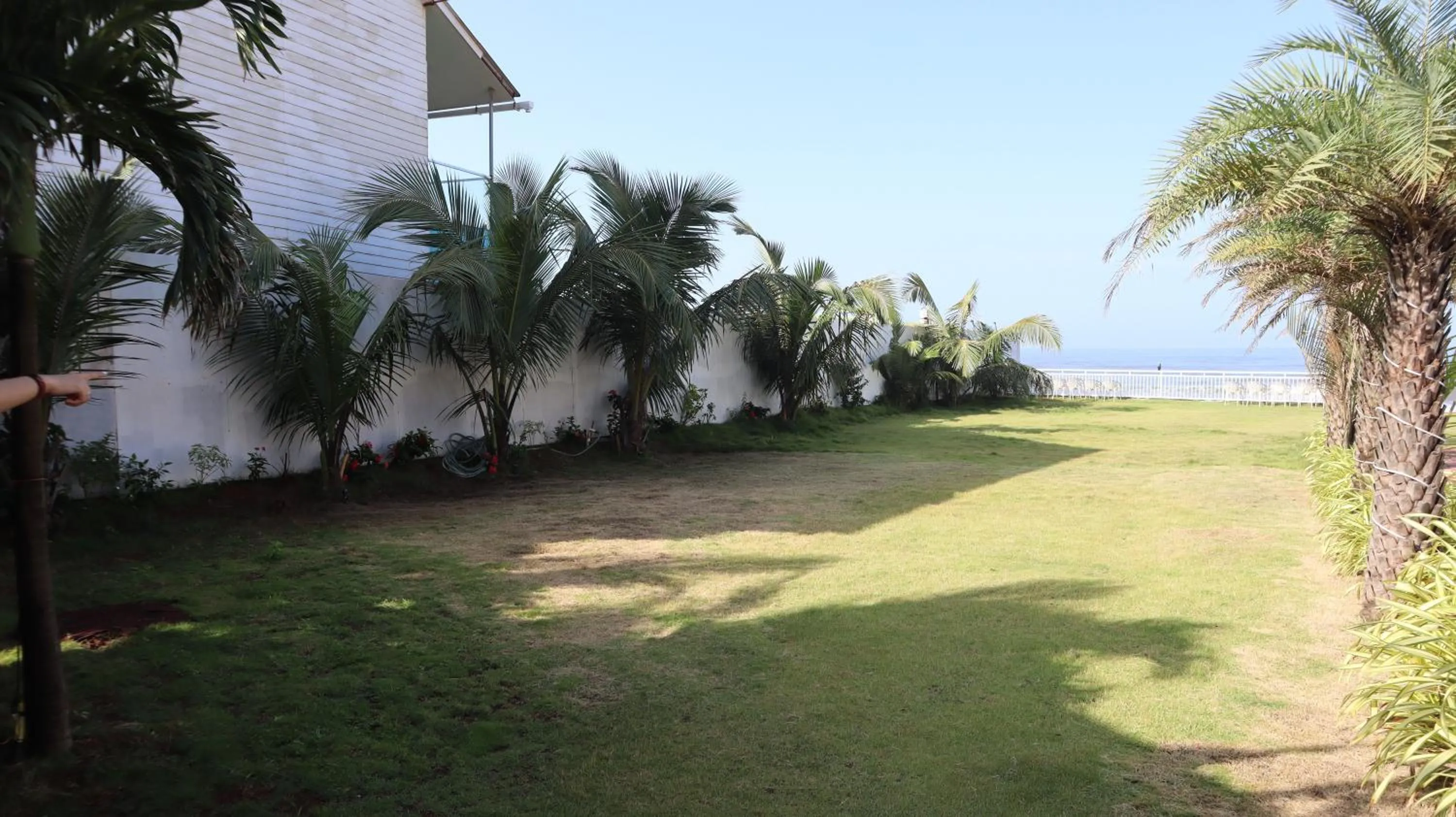 Garden in Maargit Beach Resort