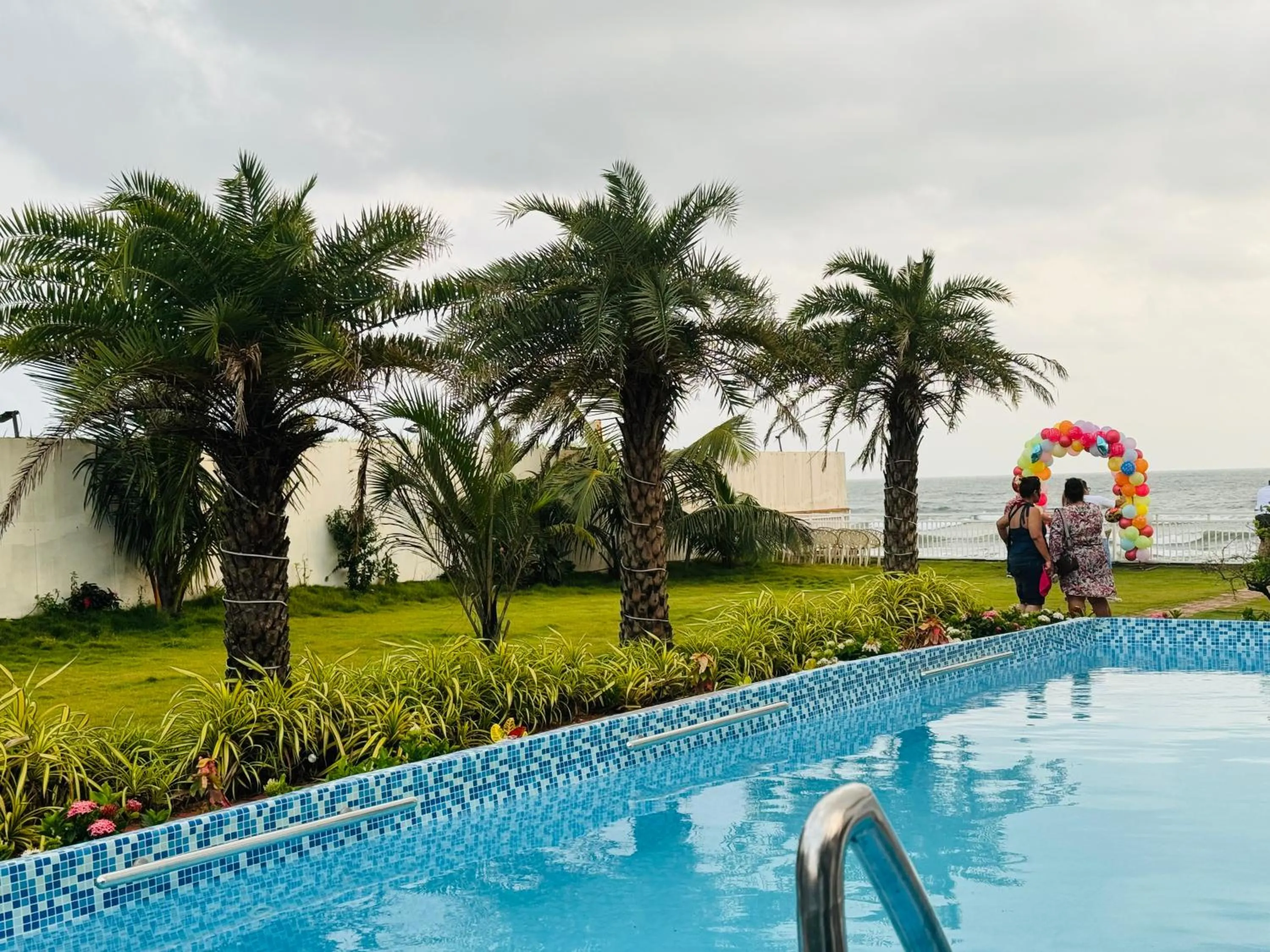 Swimming pool in Maargit Beach Resort