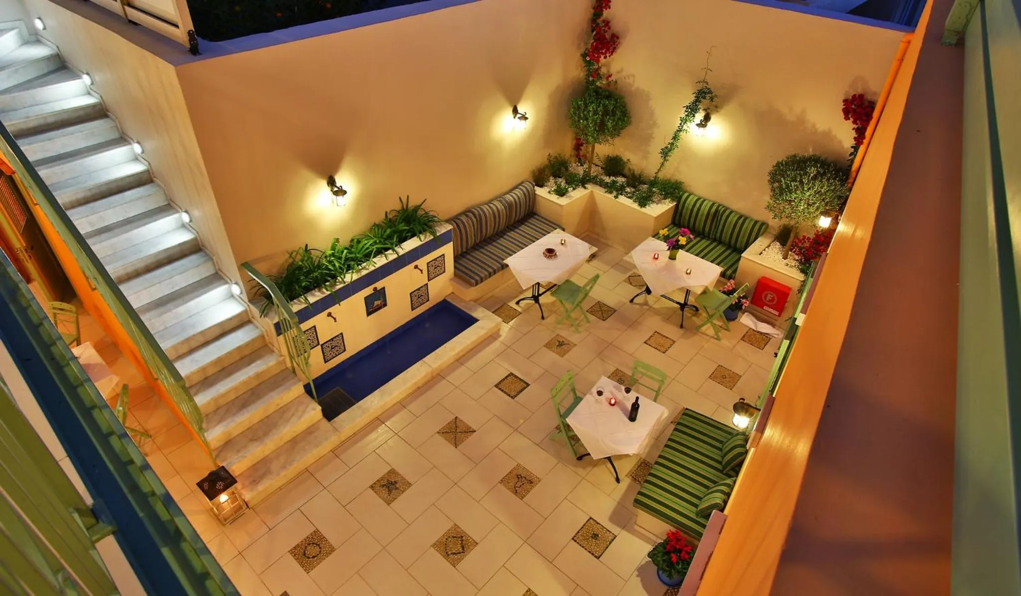 Balcony/Terrace in Efchi 1904