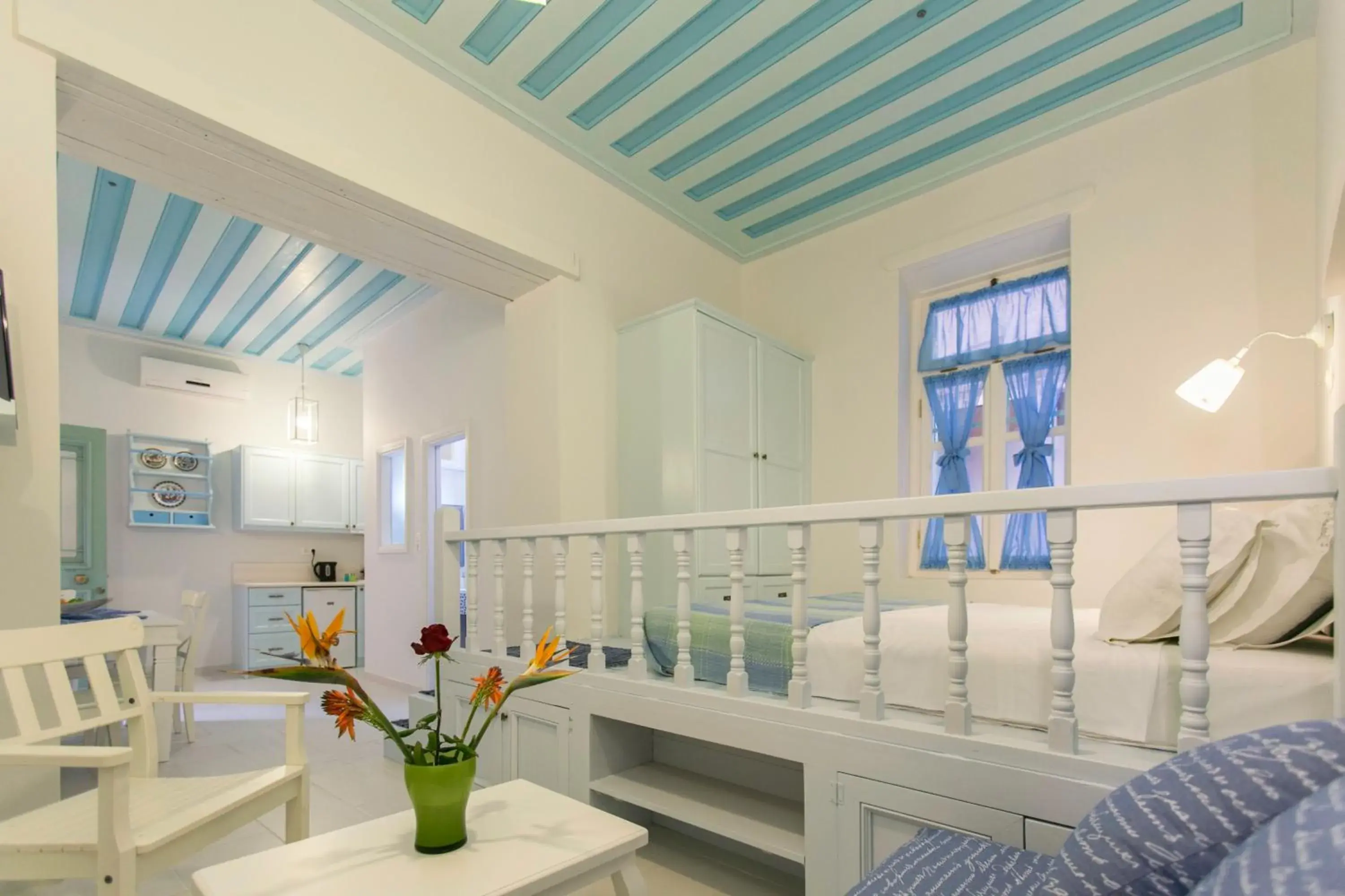 Photo of the whole room, Bed in Efchi 1904 Photo of the whole room, Bed in Efchi 1904