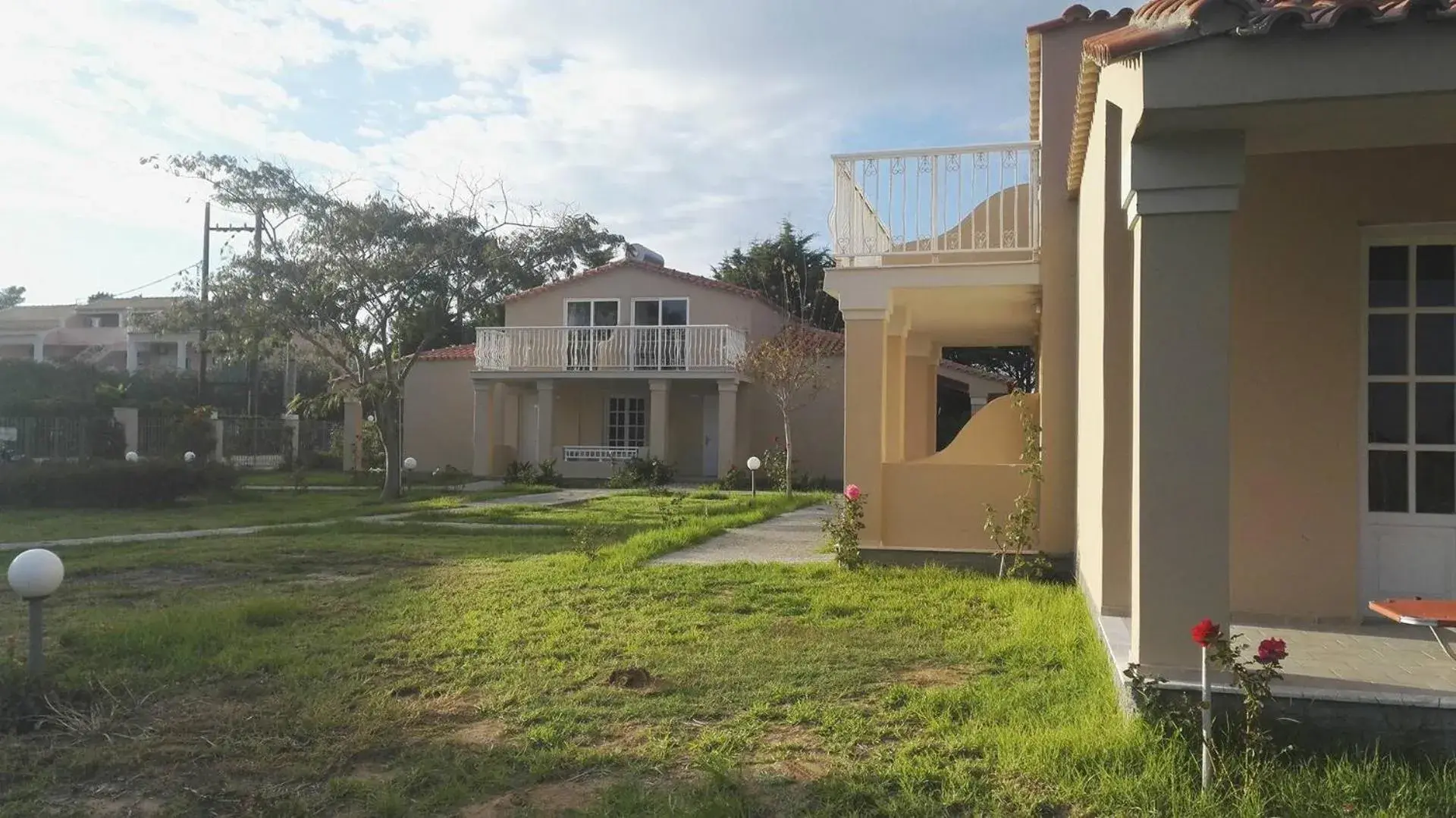 Property building in Mediterranean Blue Property building in Mediterranean Blue