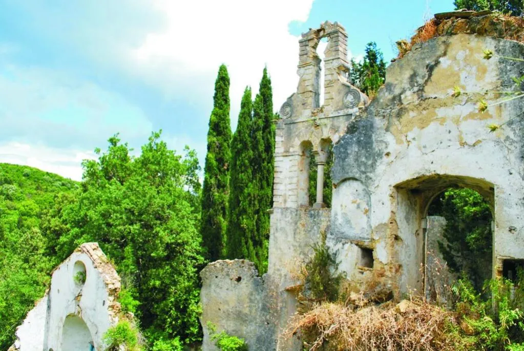 Nearby landmark in Mediterranean Blue
