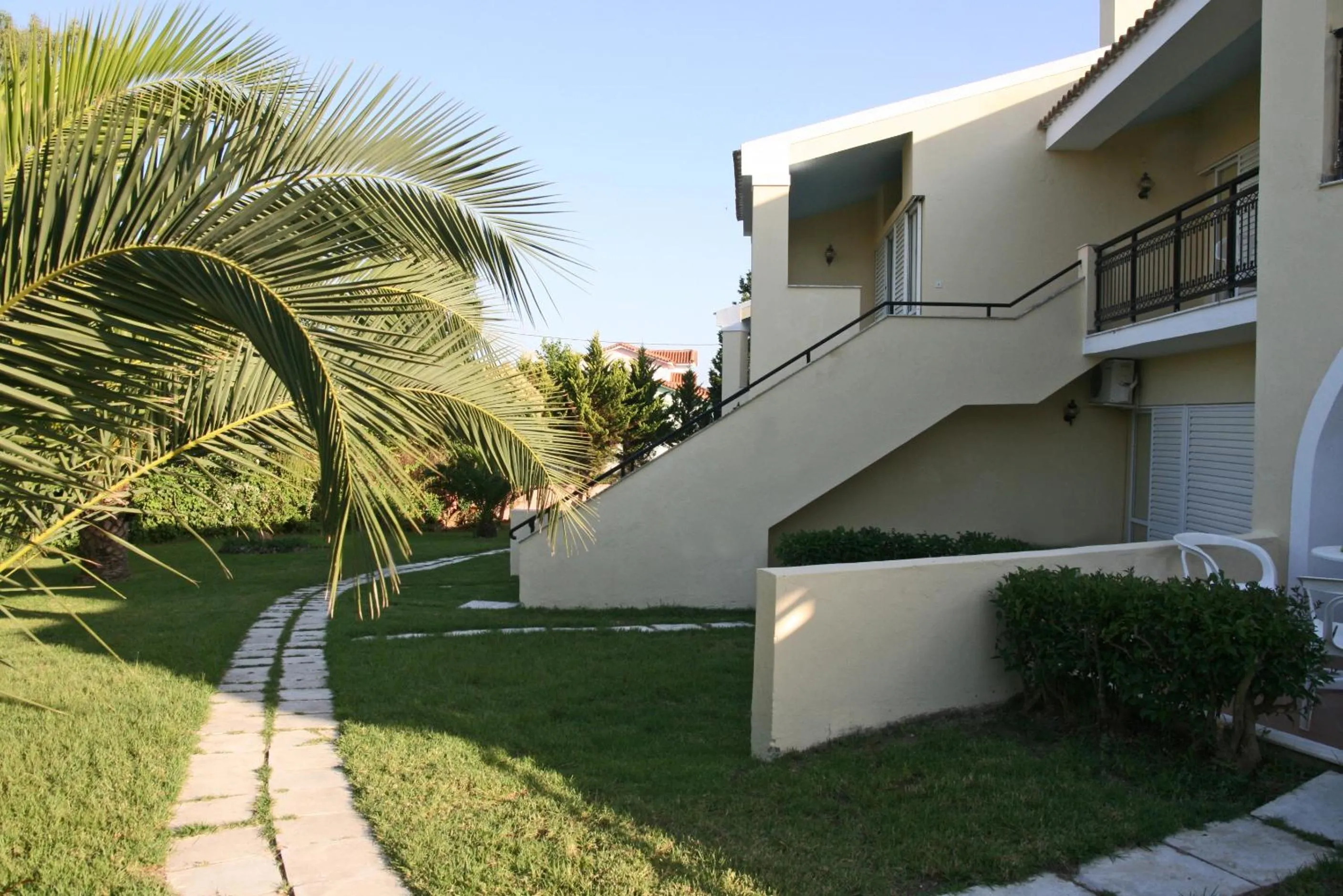 Garden in Mediterranean Blue
