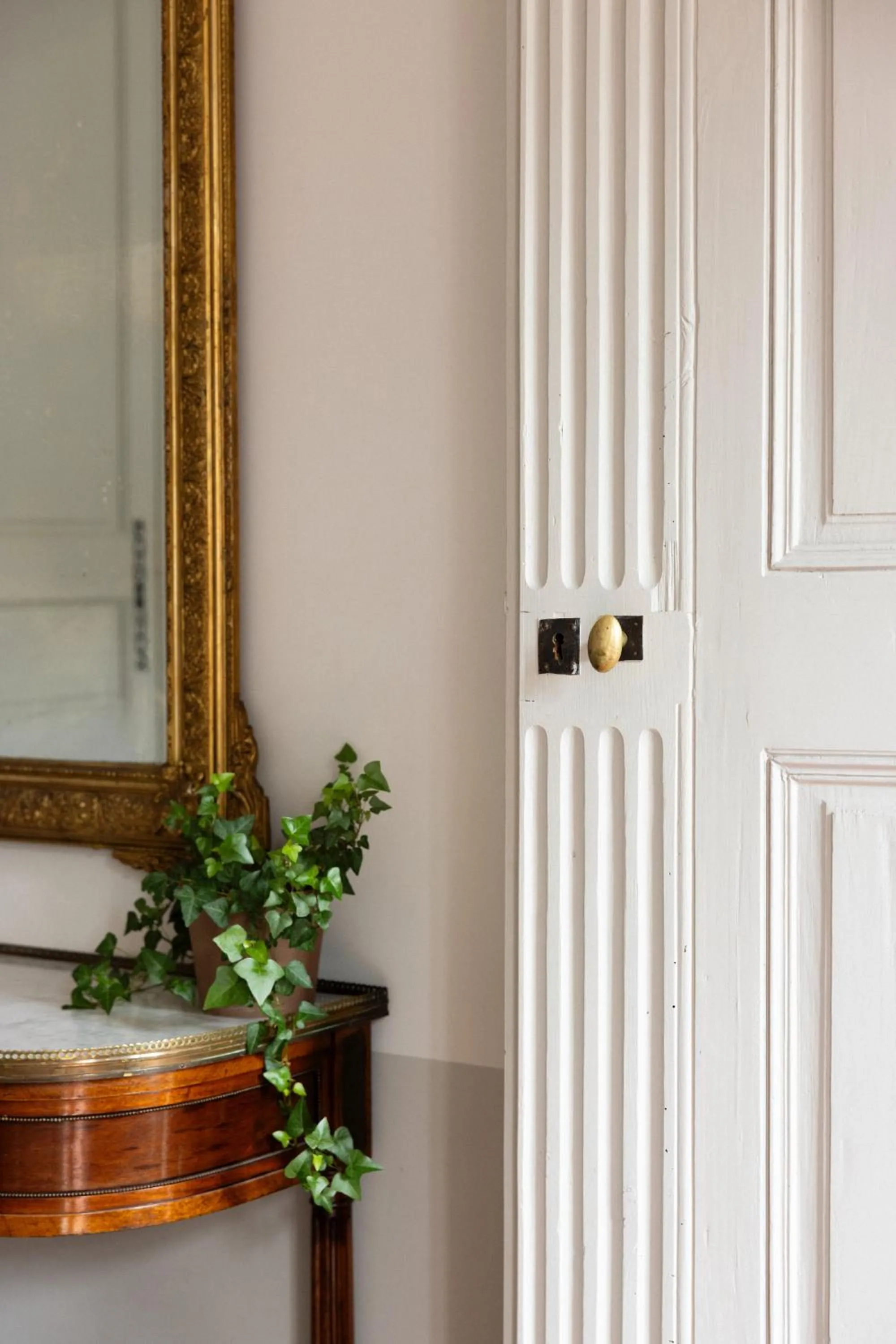 Decorative detail in La Maison du Village