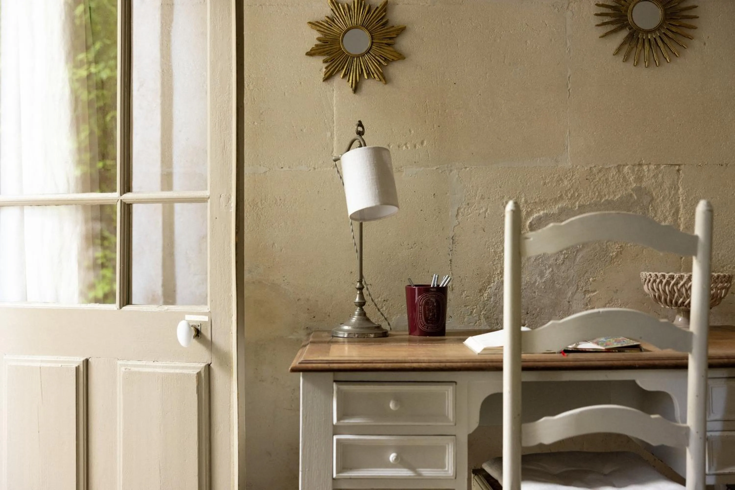 Decorative detail, Bed in La Maison du Village