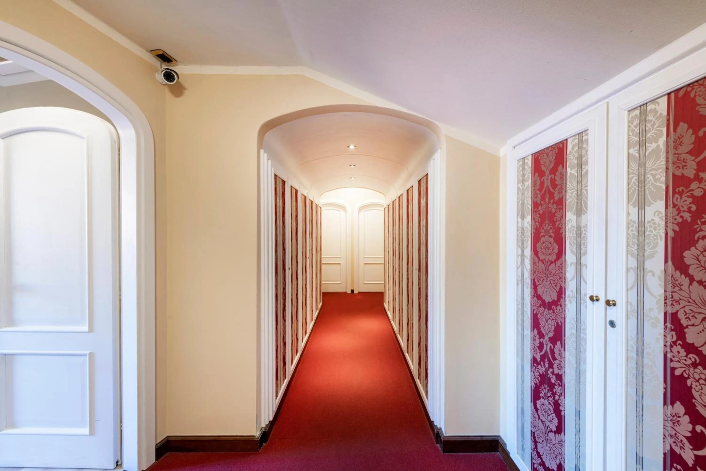 Area and facilities in La Dependance