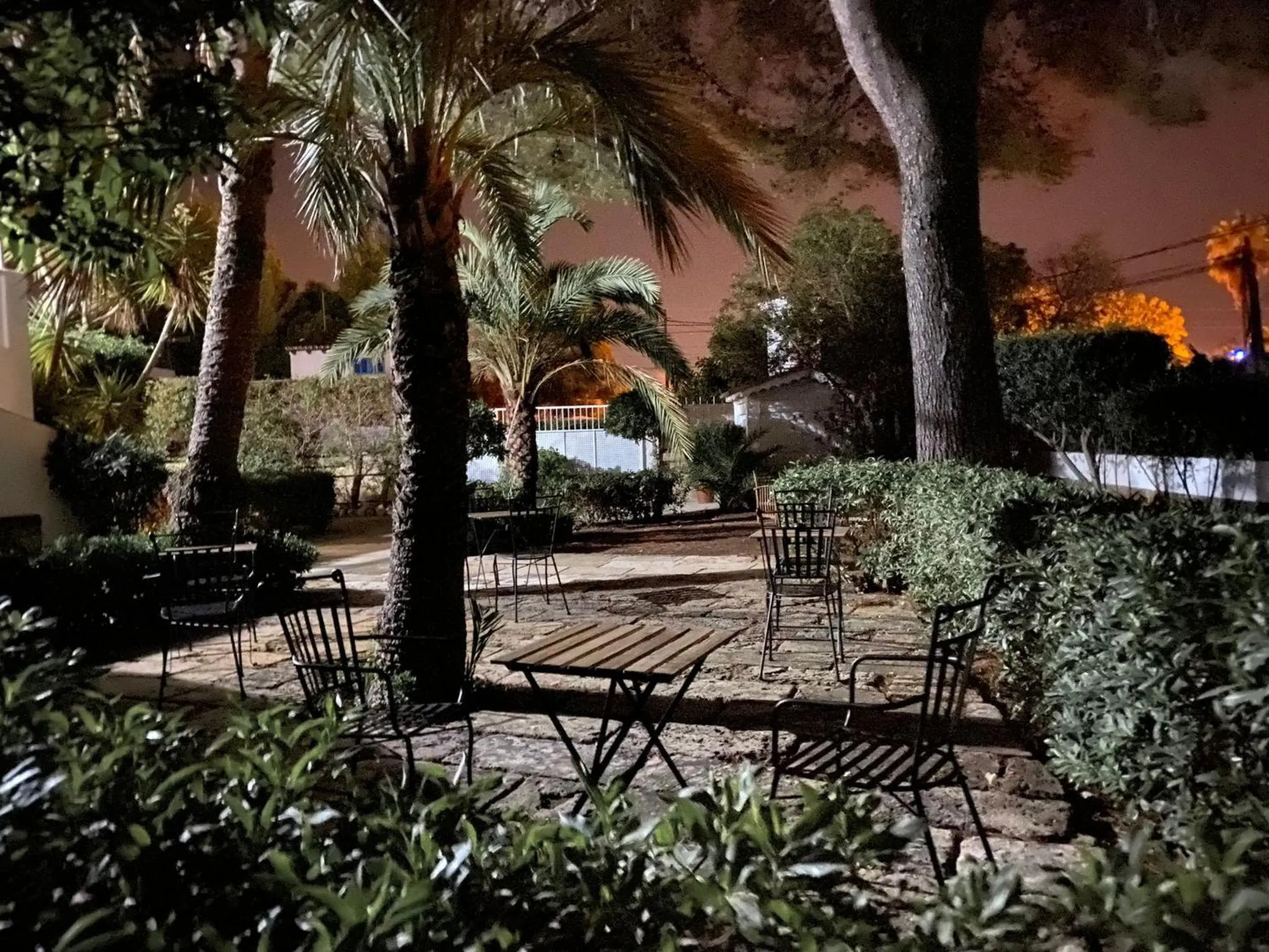 Hostal Residencia Alma