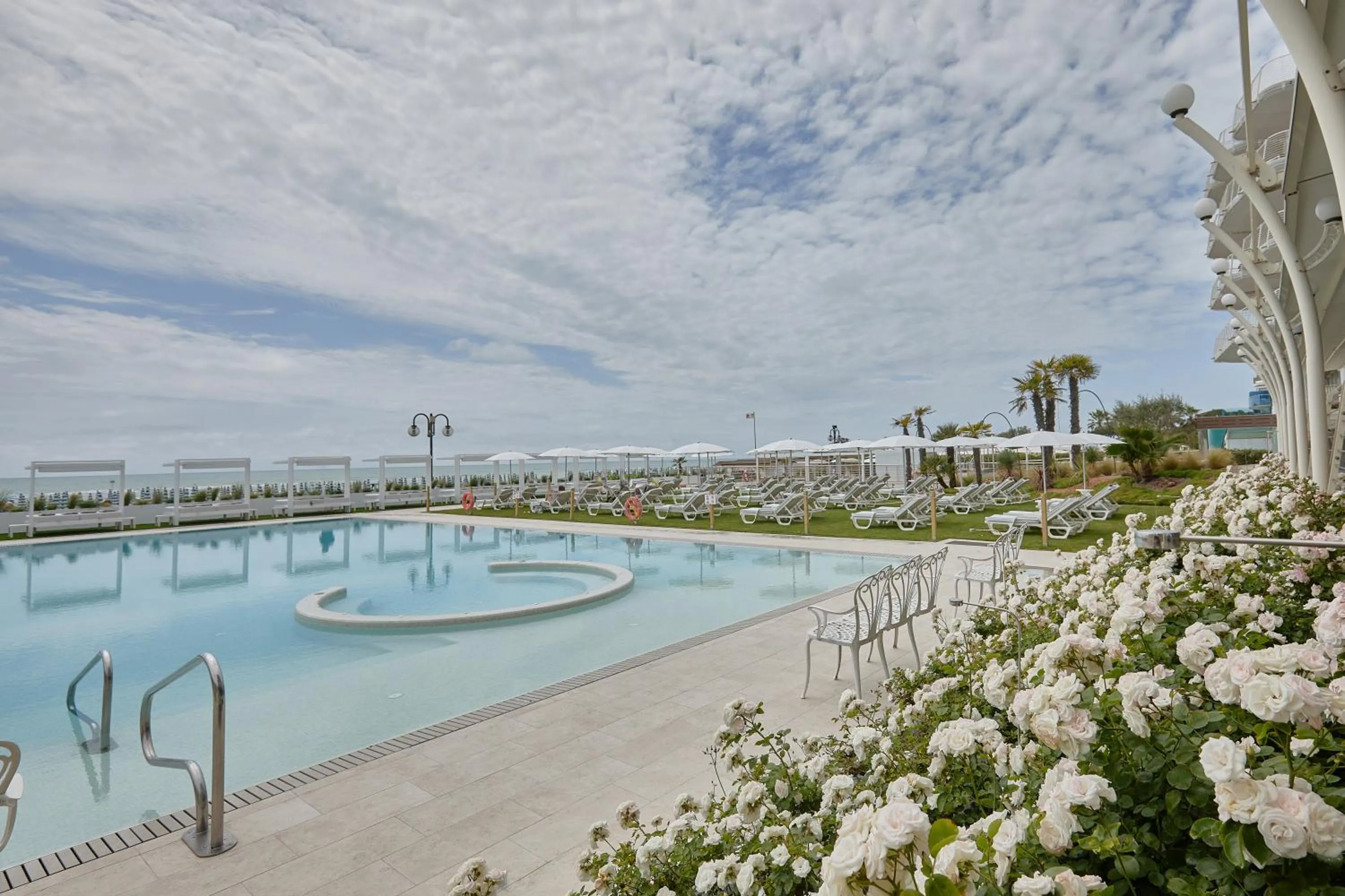 Pool view in Hotel Le Soleil