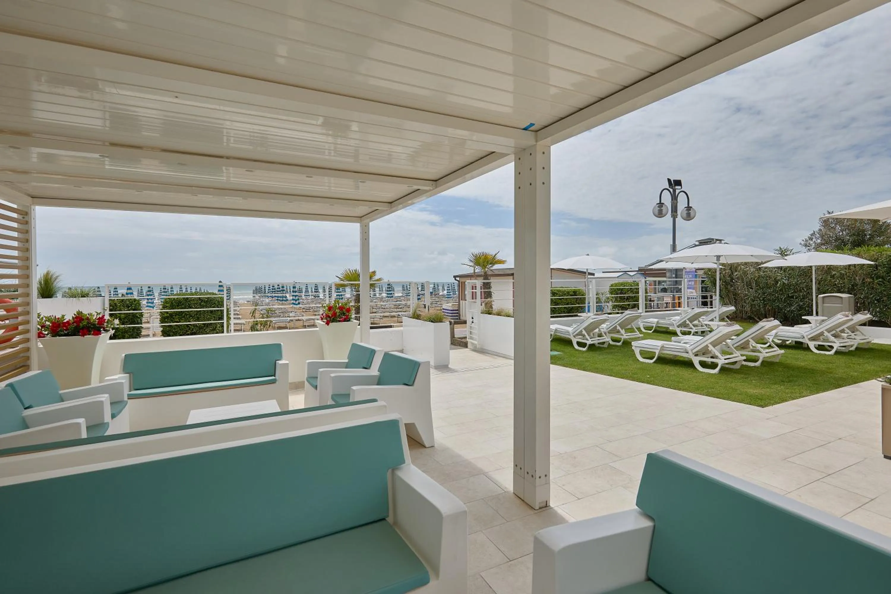 Restaurant/places to eat in Hotel Le Soleil