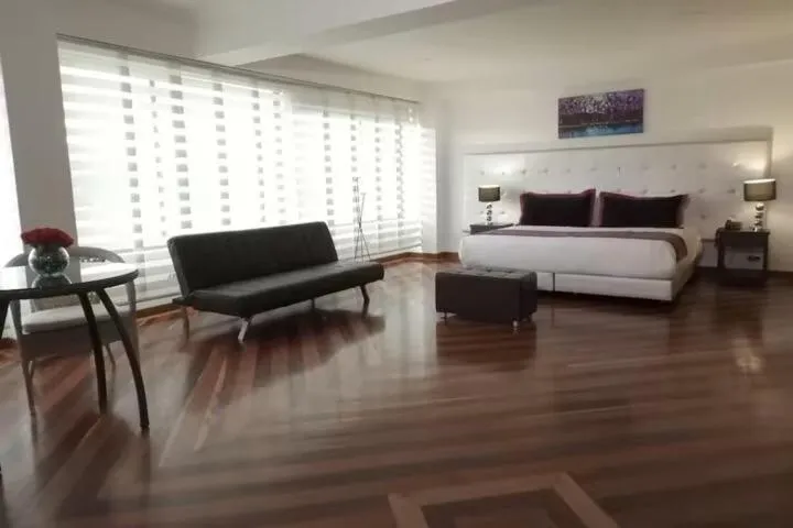 Bed in Hotel Airport Travel