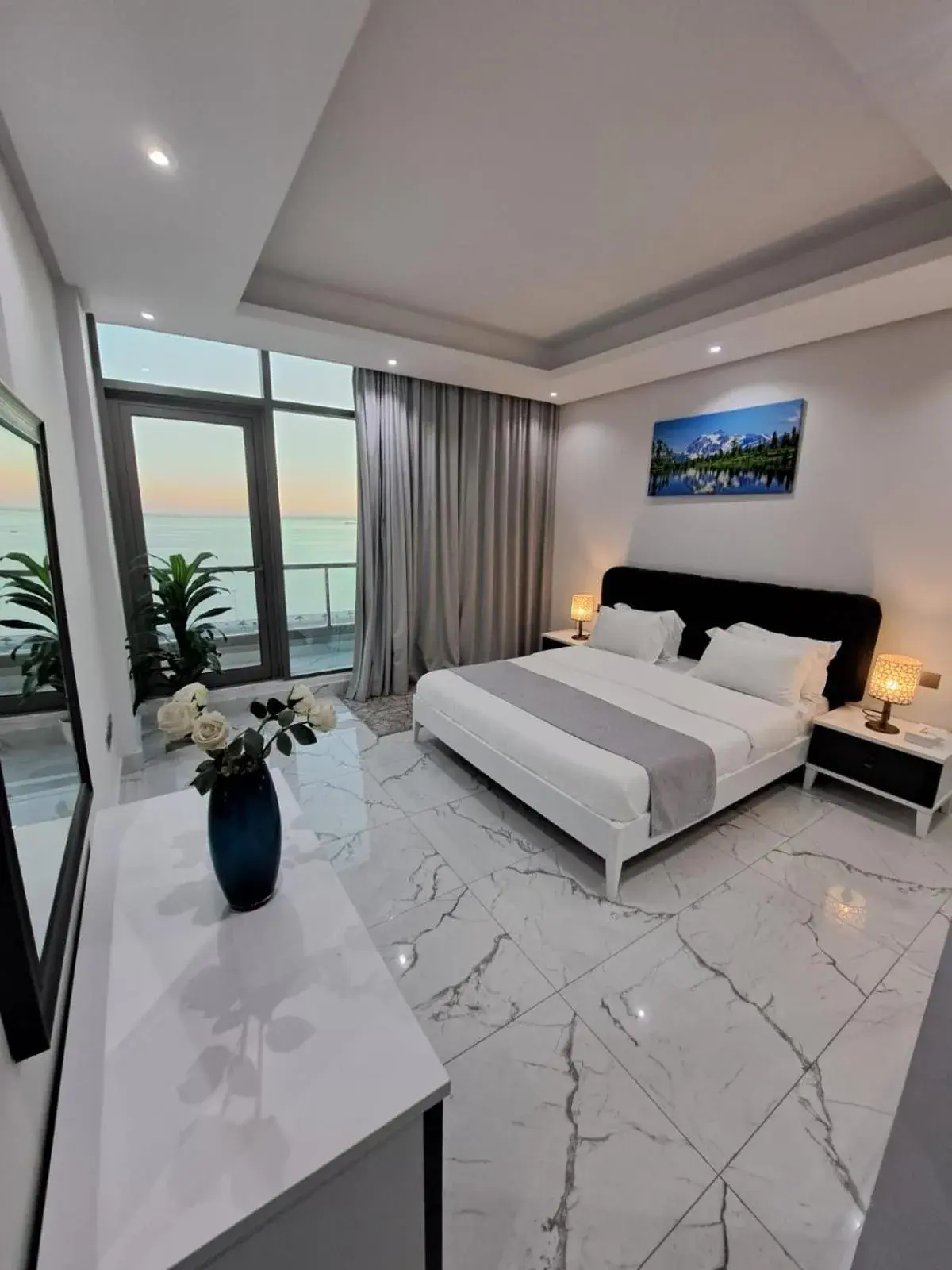 Two-Bedroom Apartment in Al Safwa One Two-Bedroom Apartment in Al Safwa One