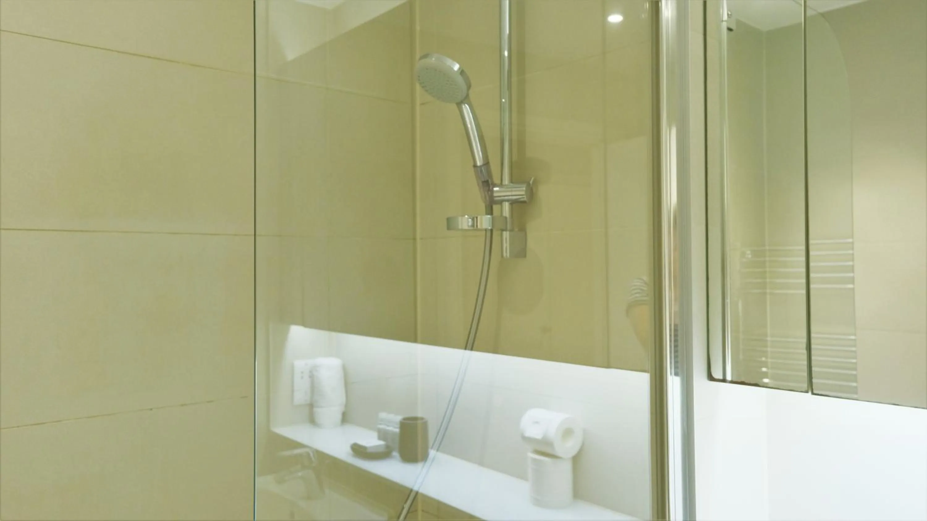 Shower in Stayo Apartments Southbank