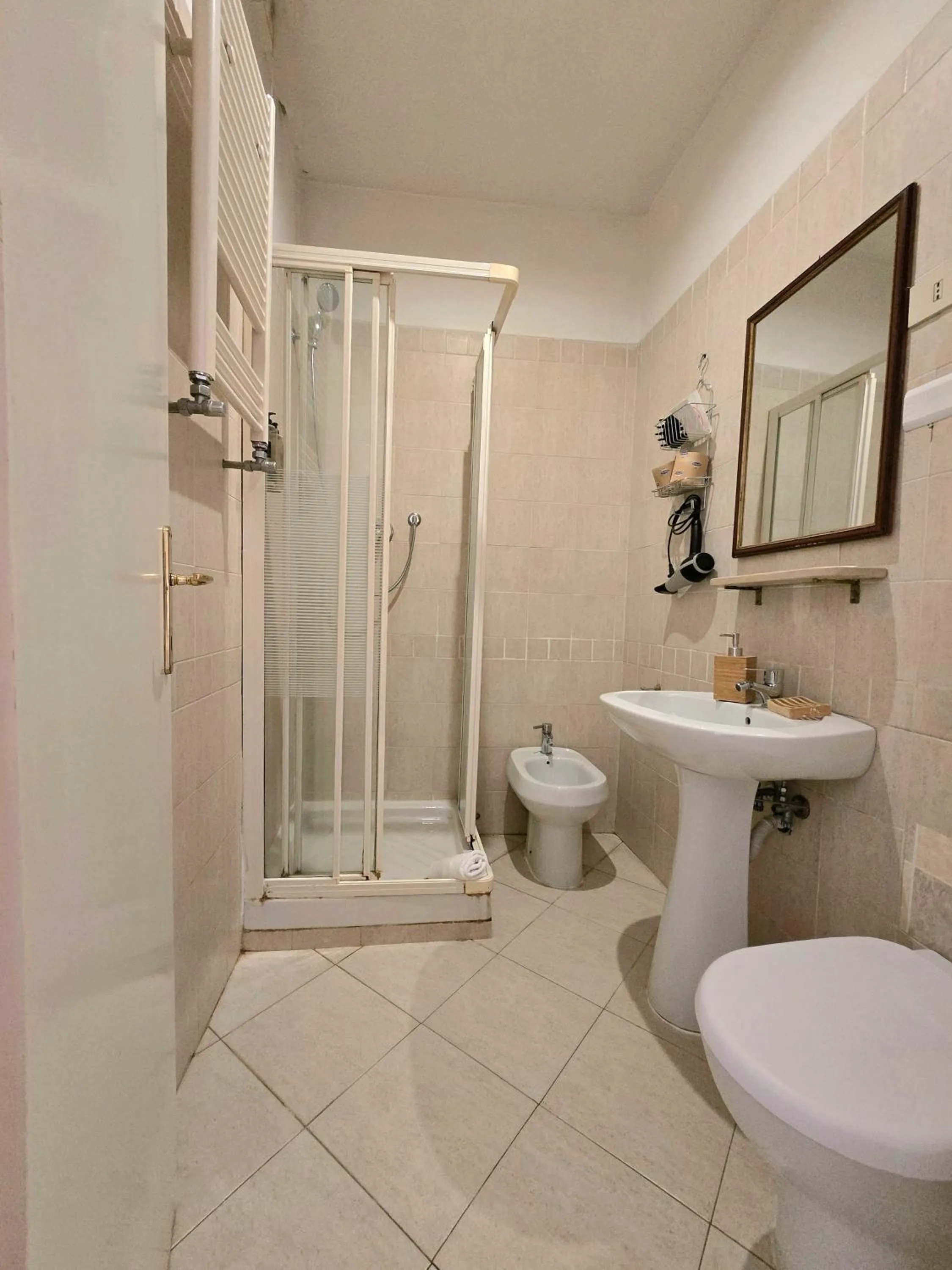 Shower in Hotel Porta Pia