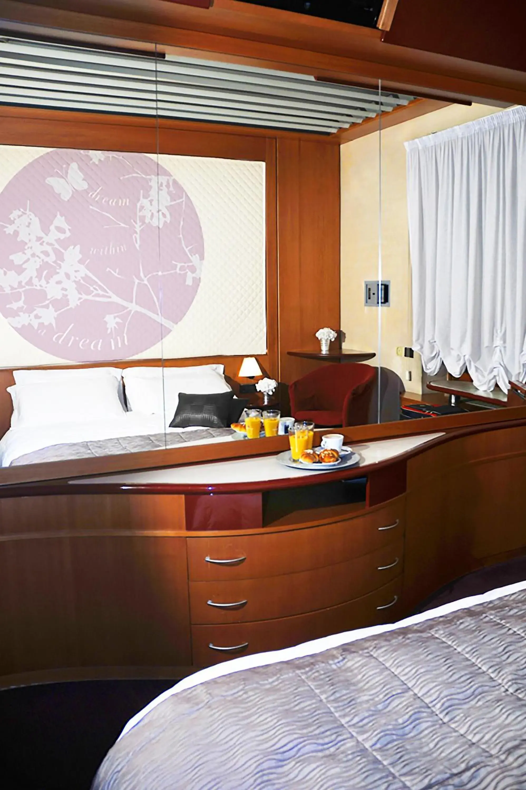 Twin Room in Hotel Giotto Twin Room in Hotel Giotto