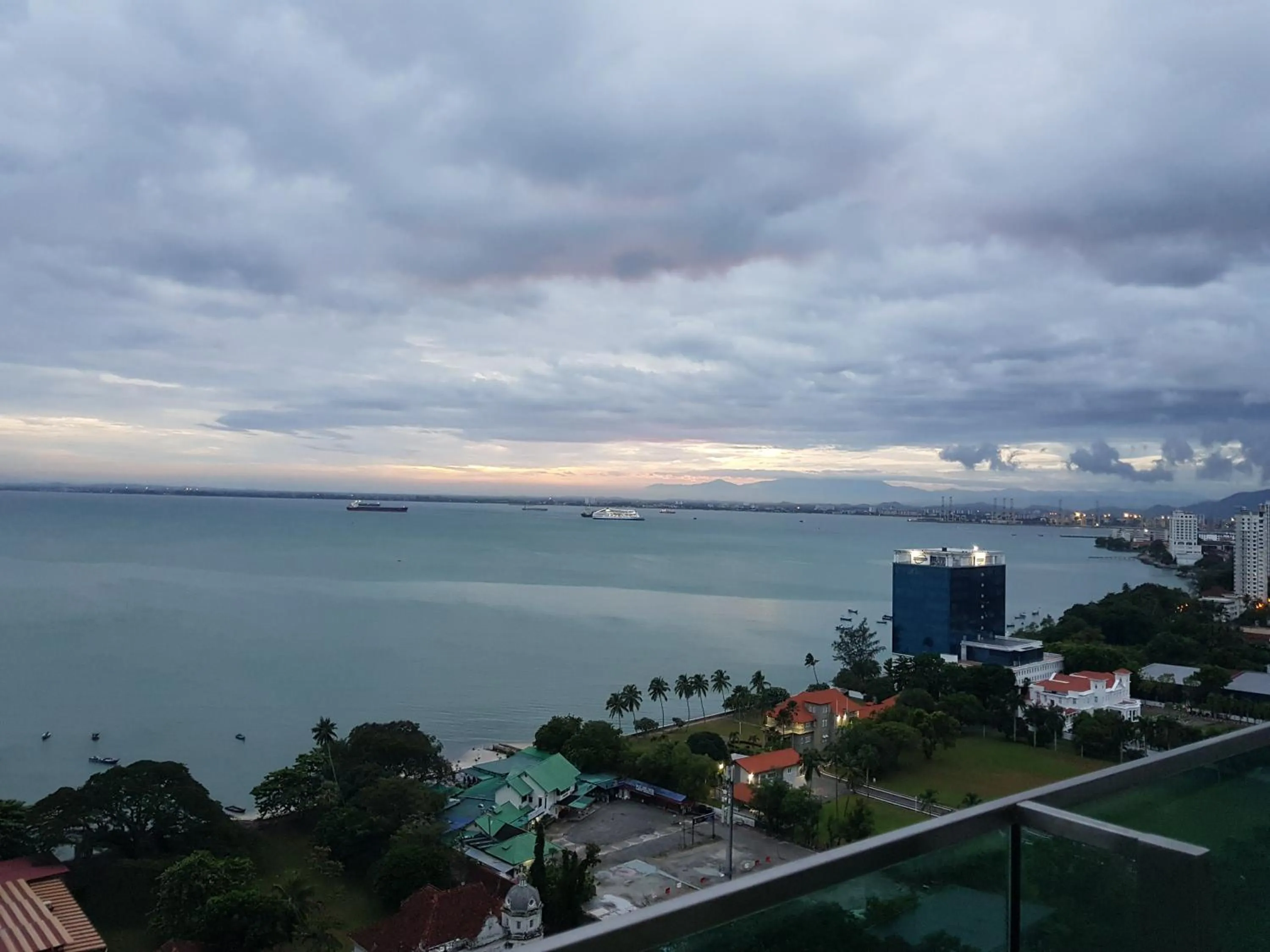 Sea view in Mansion One Suite by stayCATion Homestay