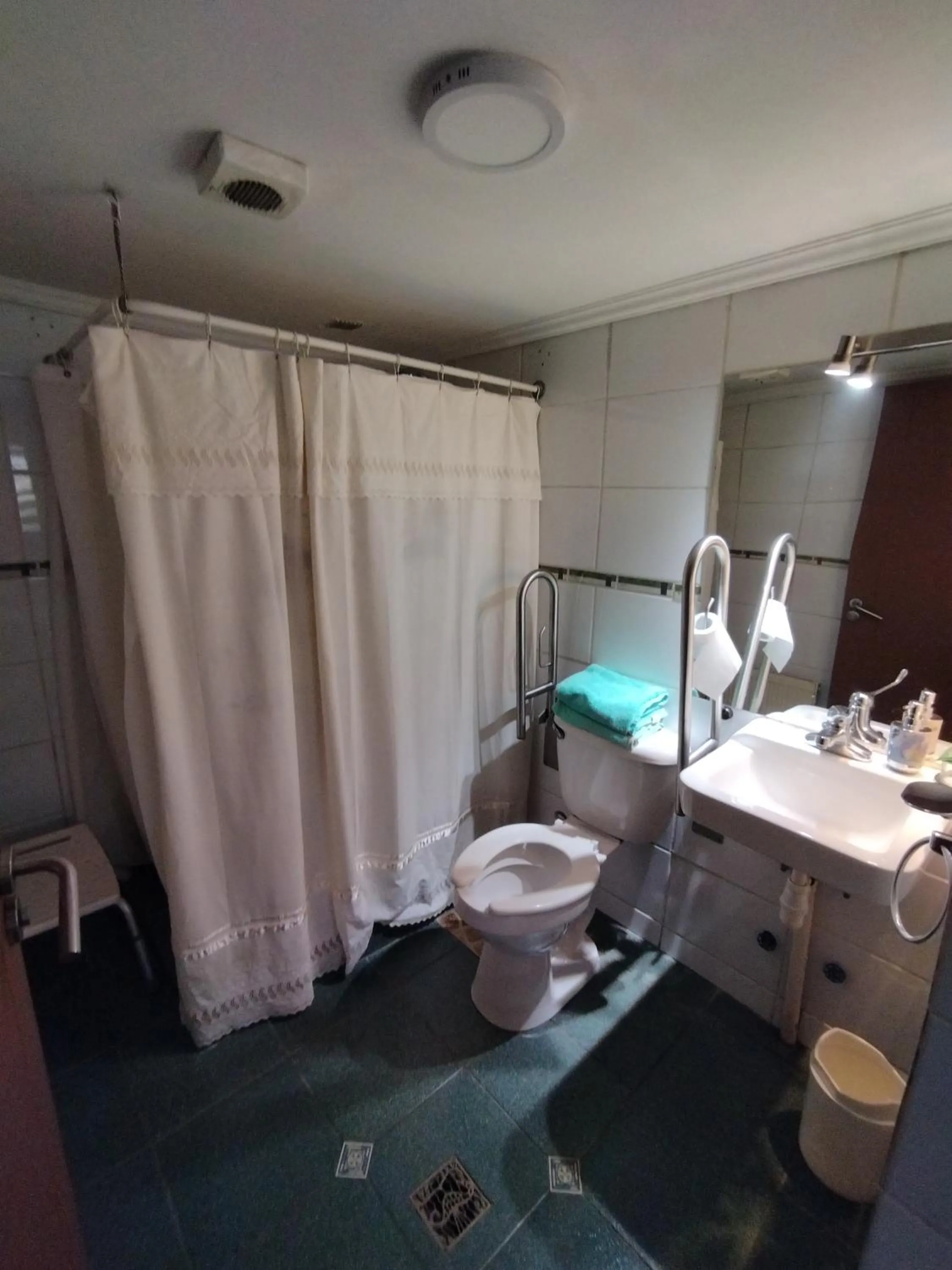 HOTEL MILLARAY INN express