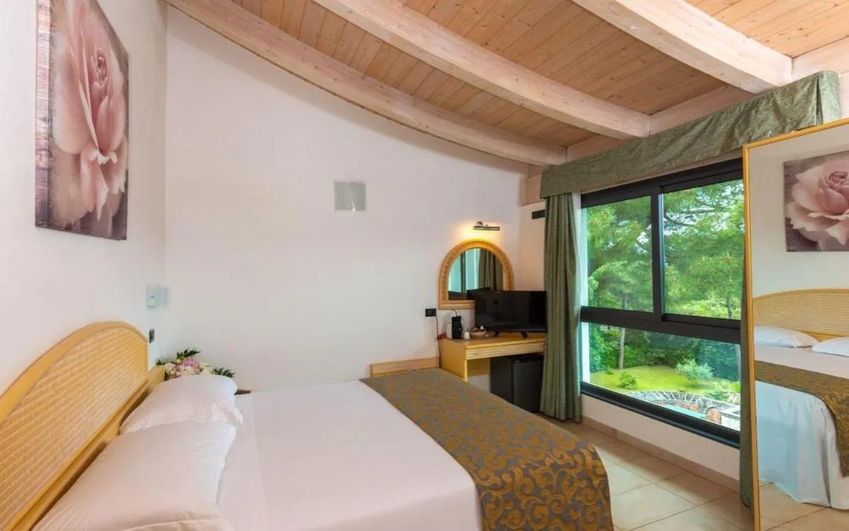 Bed in Hotel Acapulco