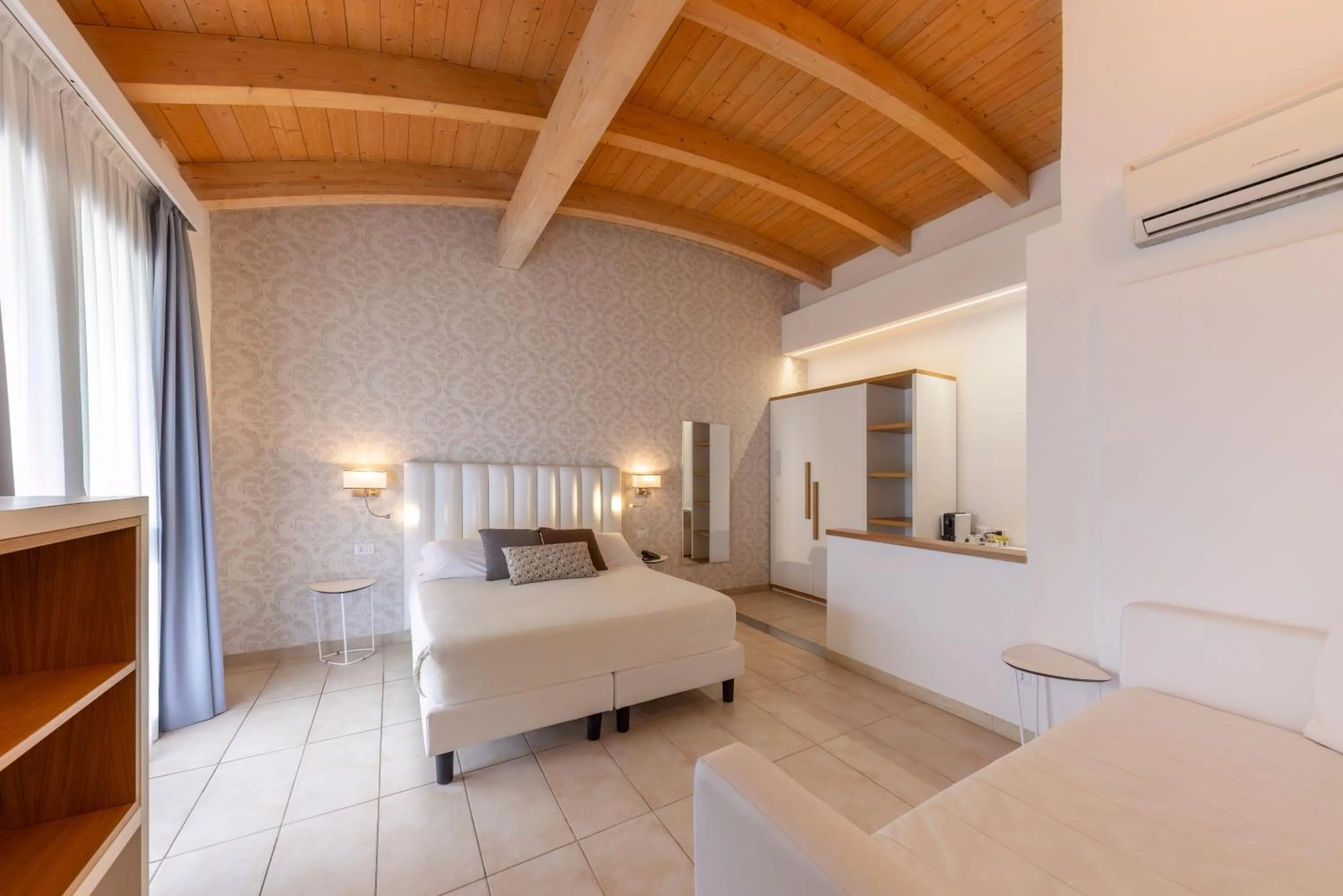 Bed in Hotel Acapulco