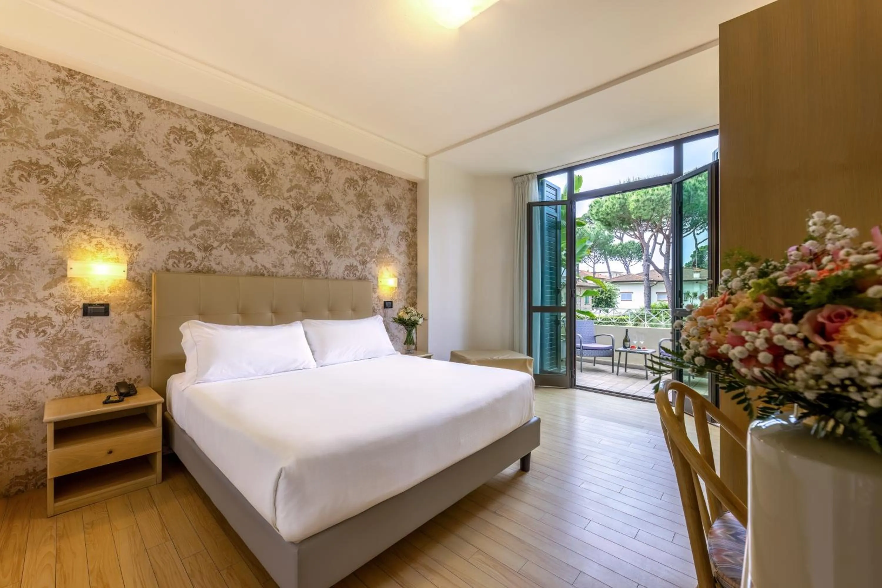 Bed in Hotel Acapulco