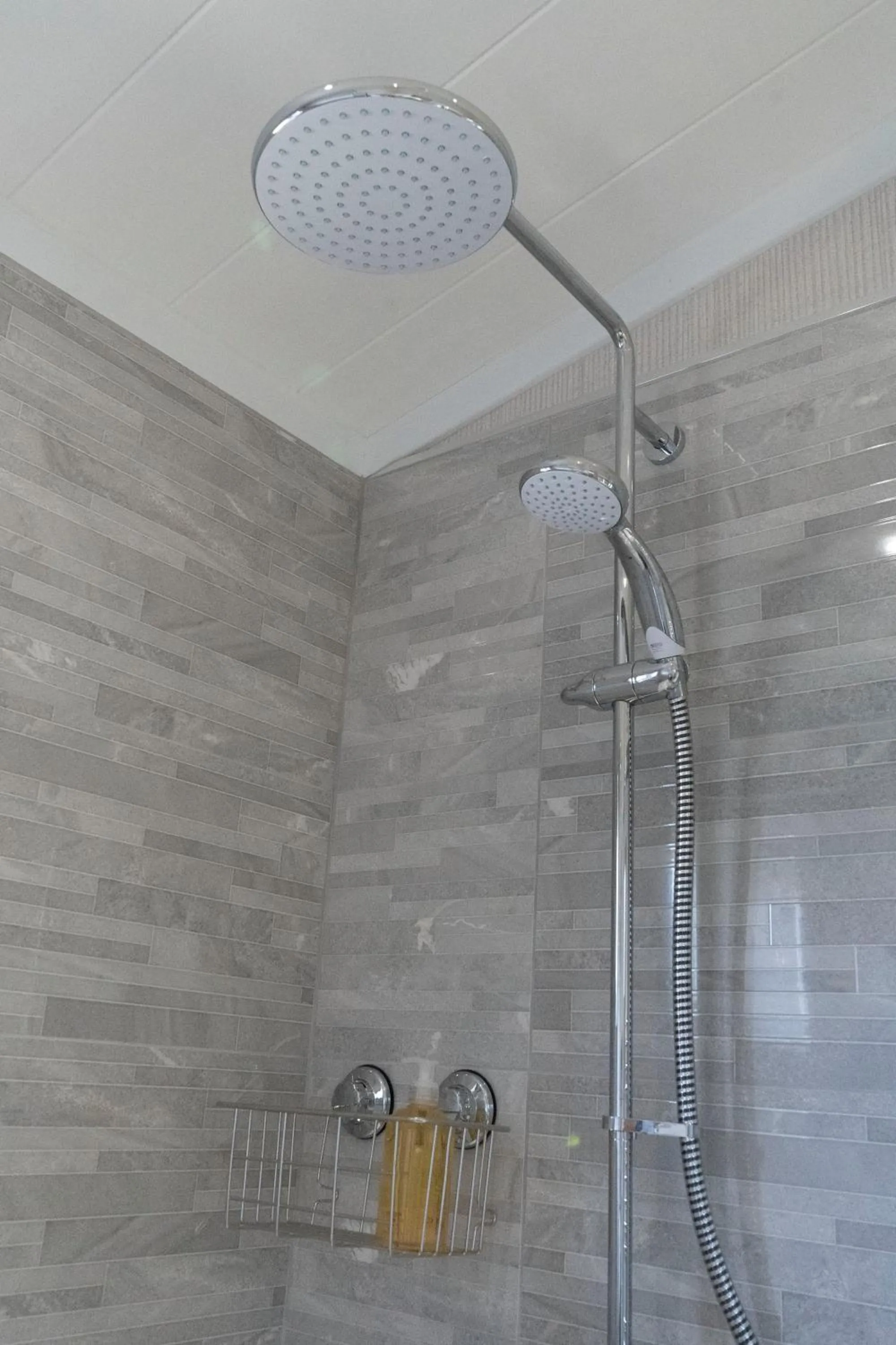 Bathroom in Hollicarrs - Lilypad Lodge