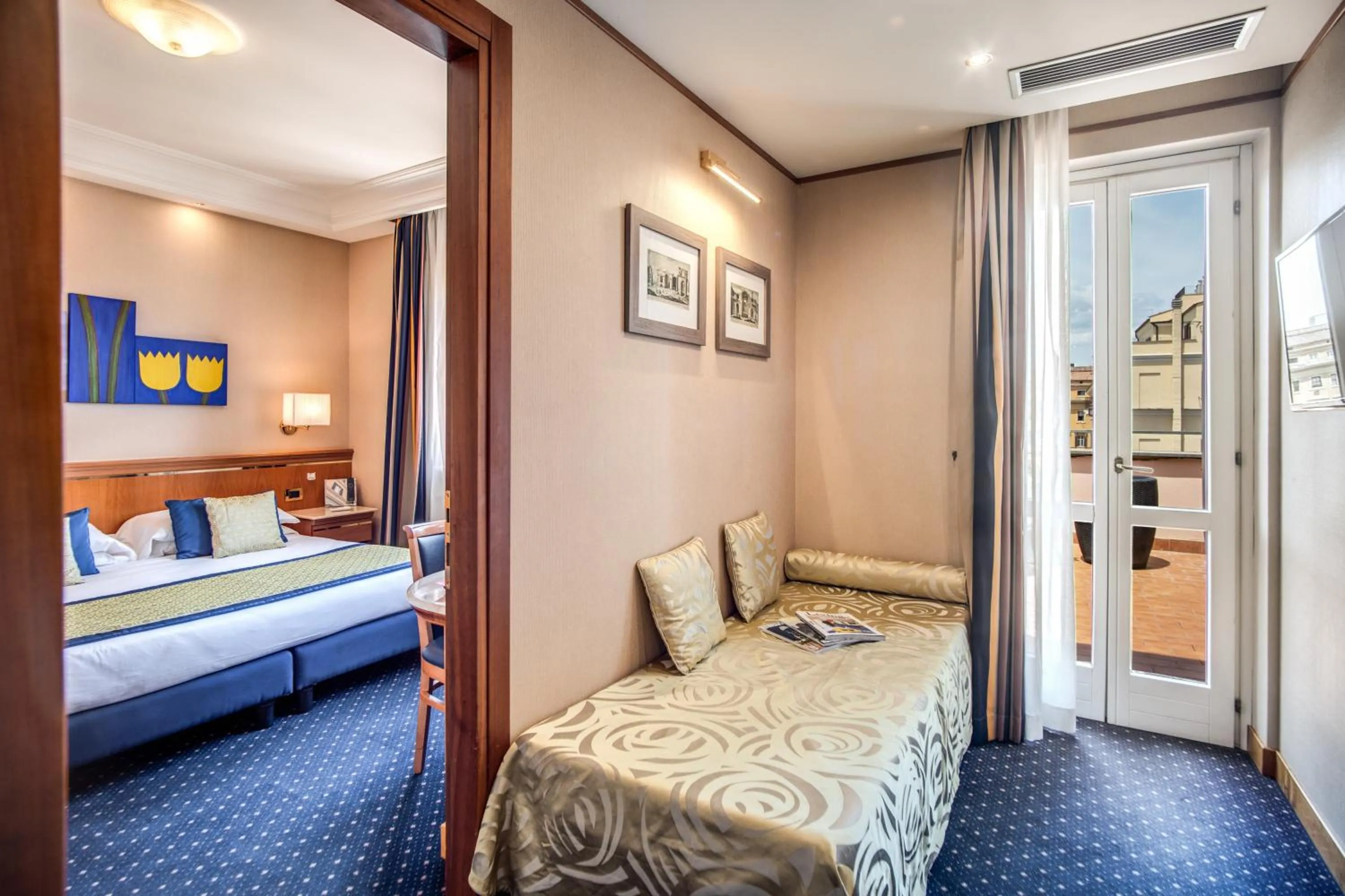 Bed in Hotel Diocleziano