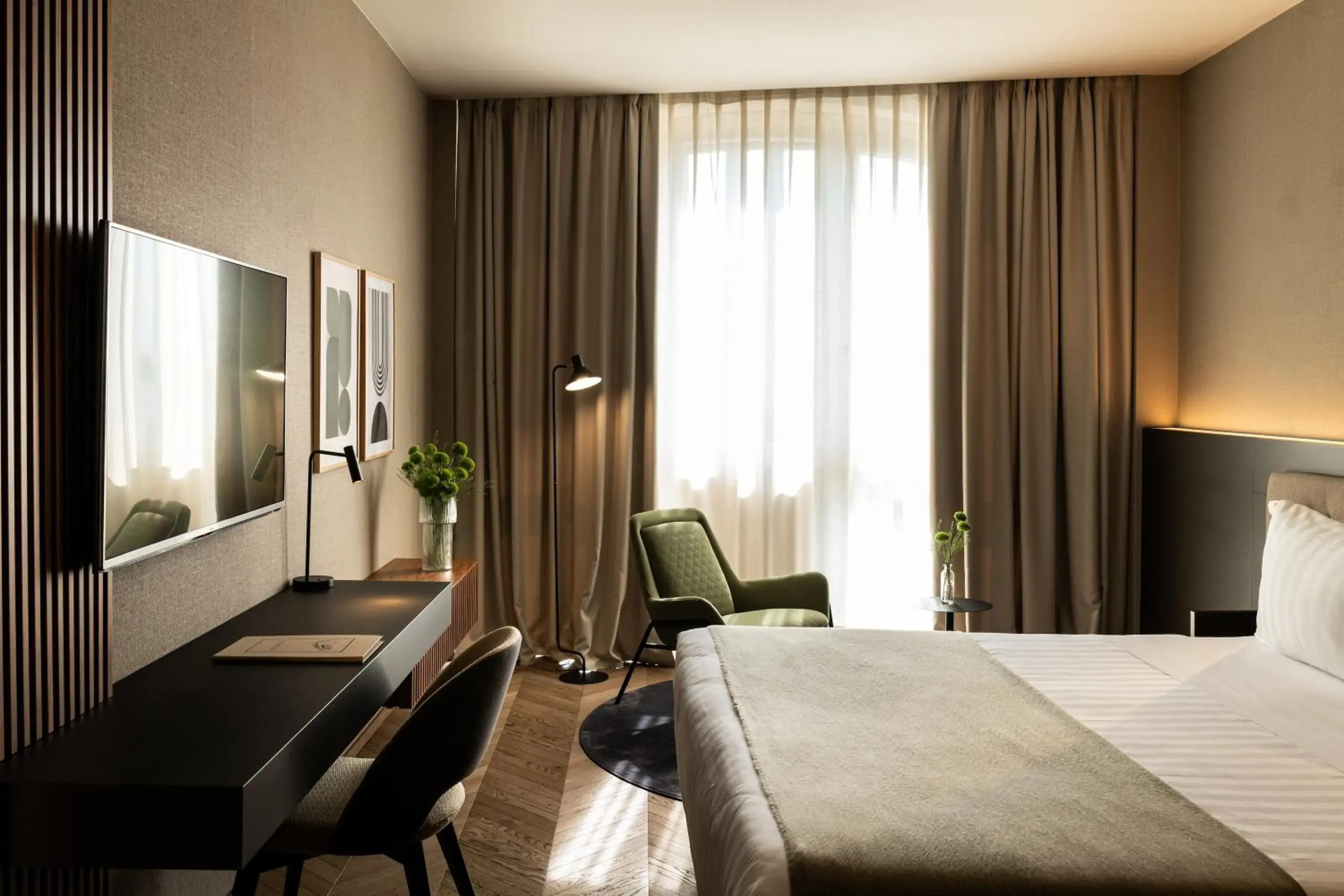 Bed in Litta Palace Milano Bed in Litta Palace Milano