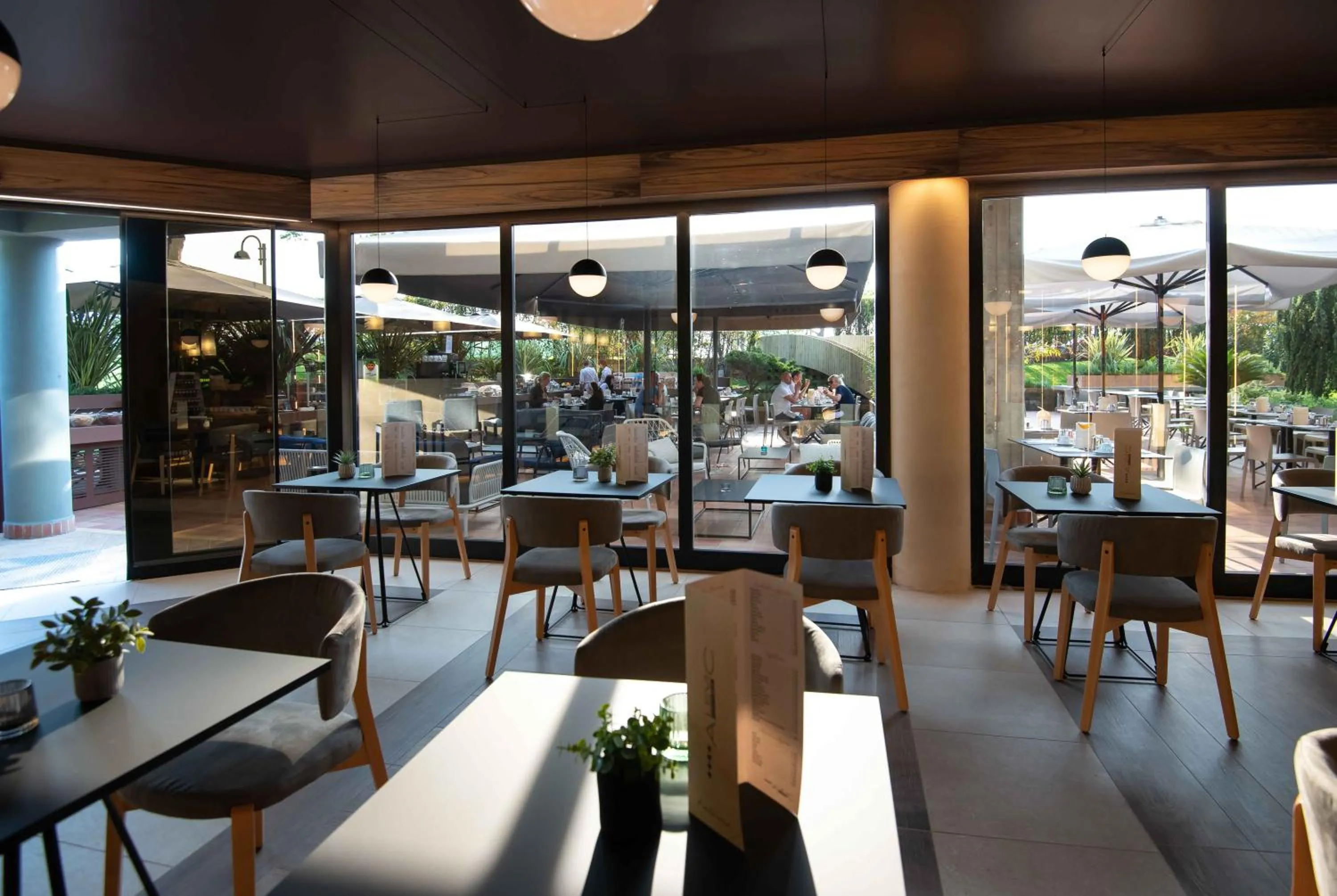 Restaurant/places to eat in Alevic Hotel Sirmione