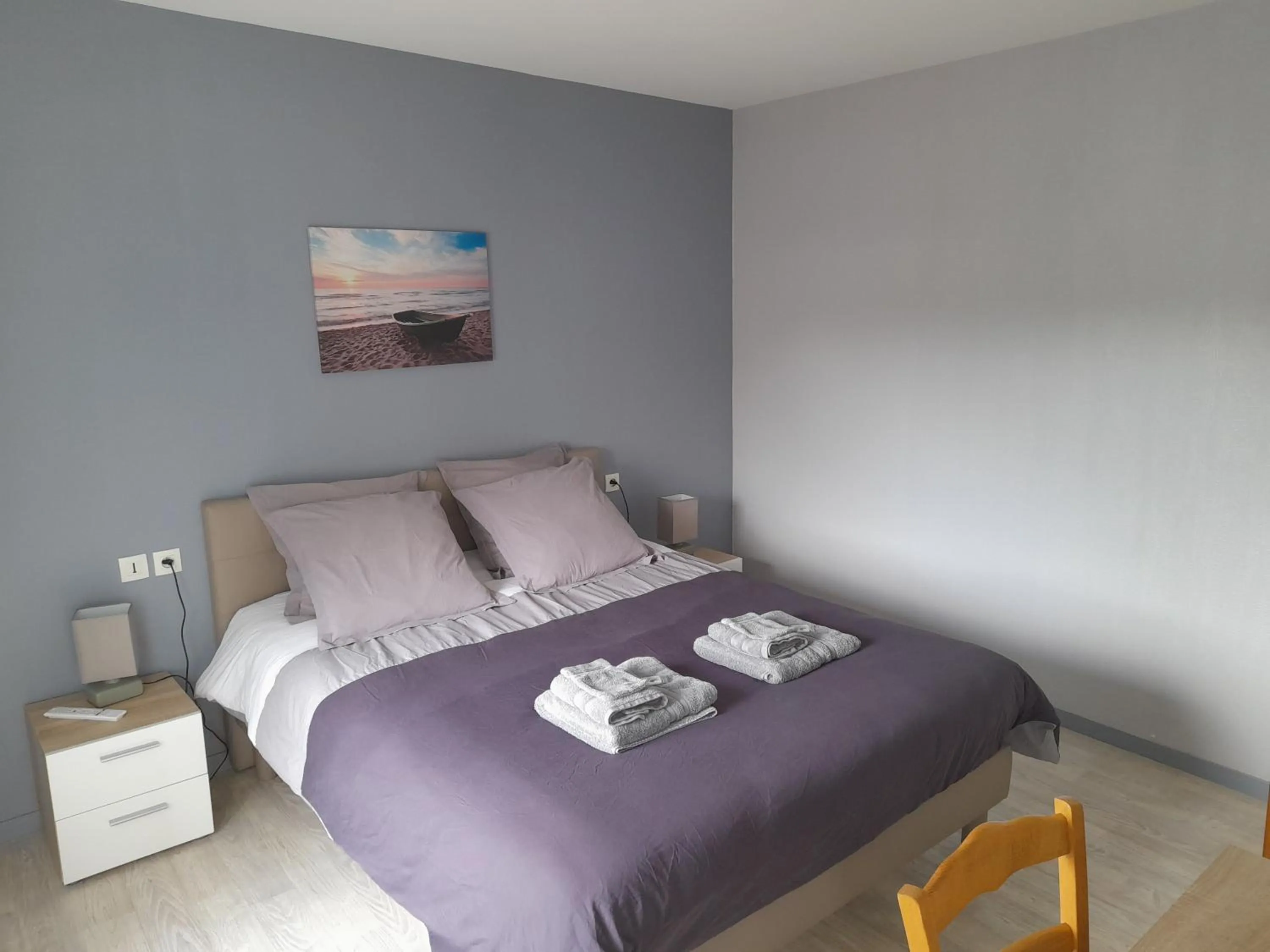 Bed in Auberge de la vallée de la douve