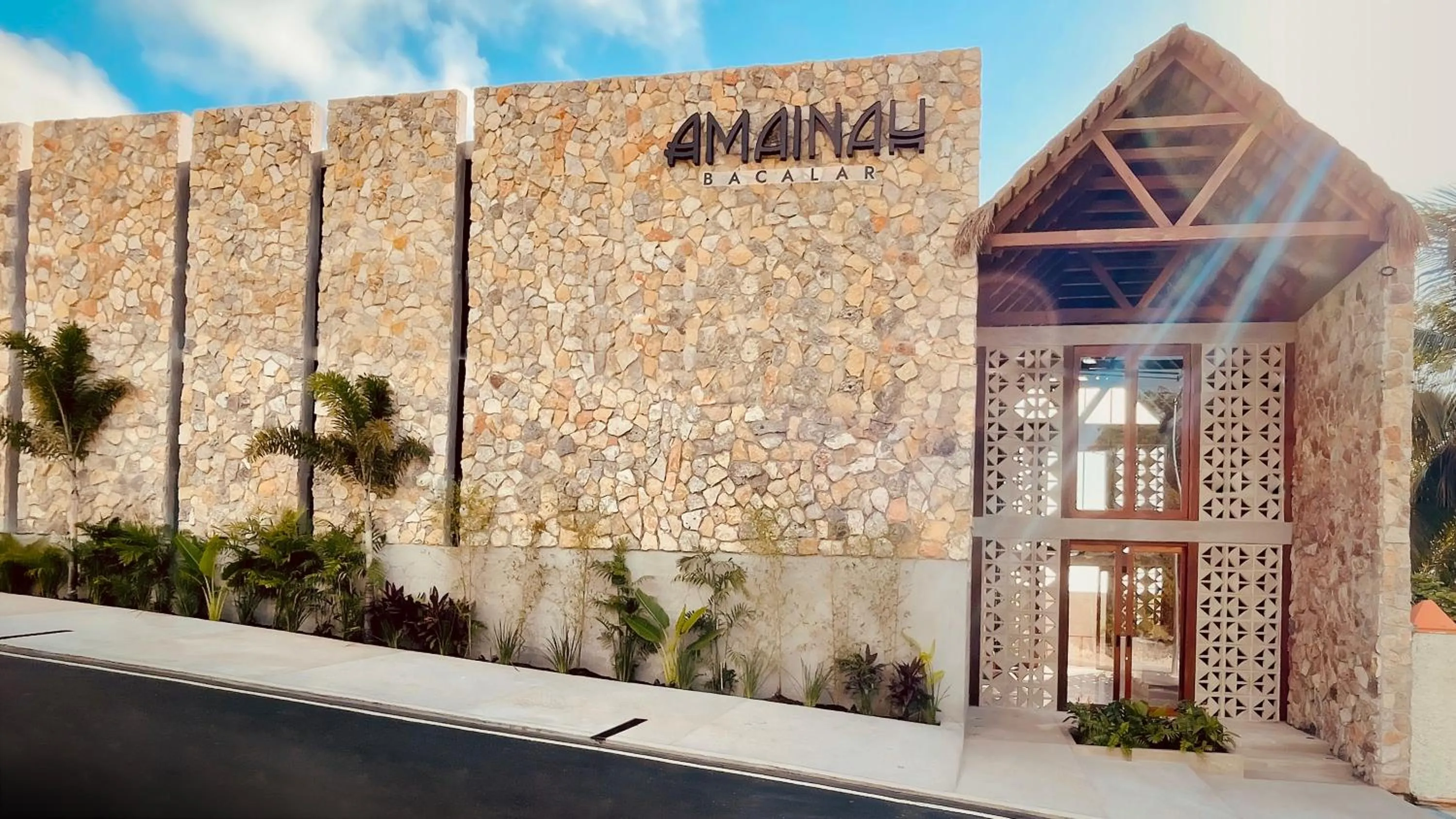 Facade/entrance in Hotel Amainah Bacalar Adults Only
