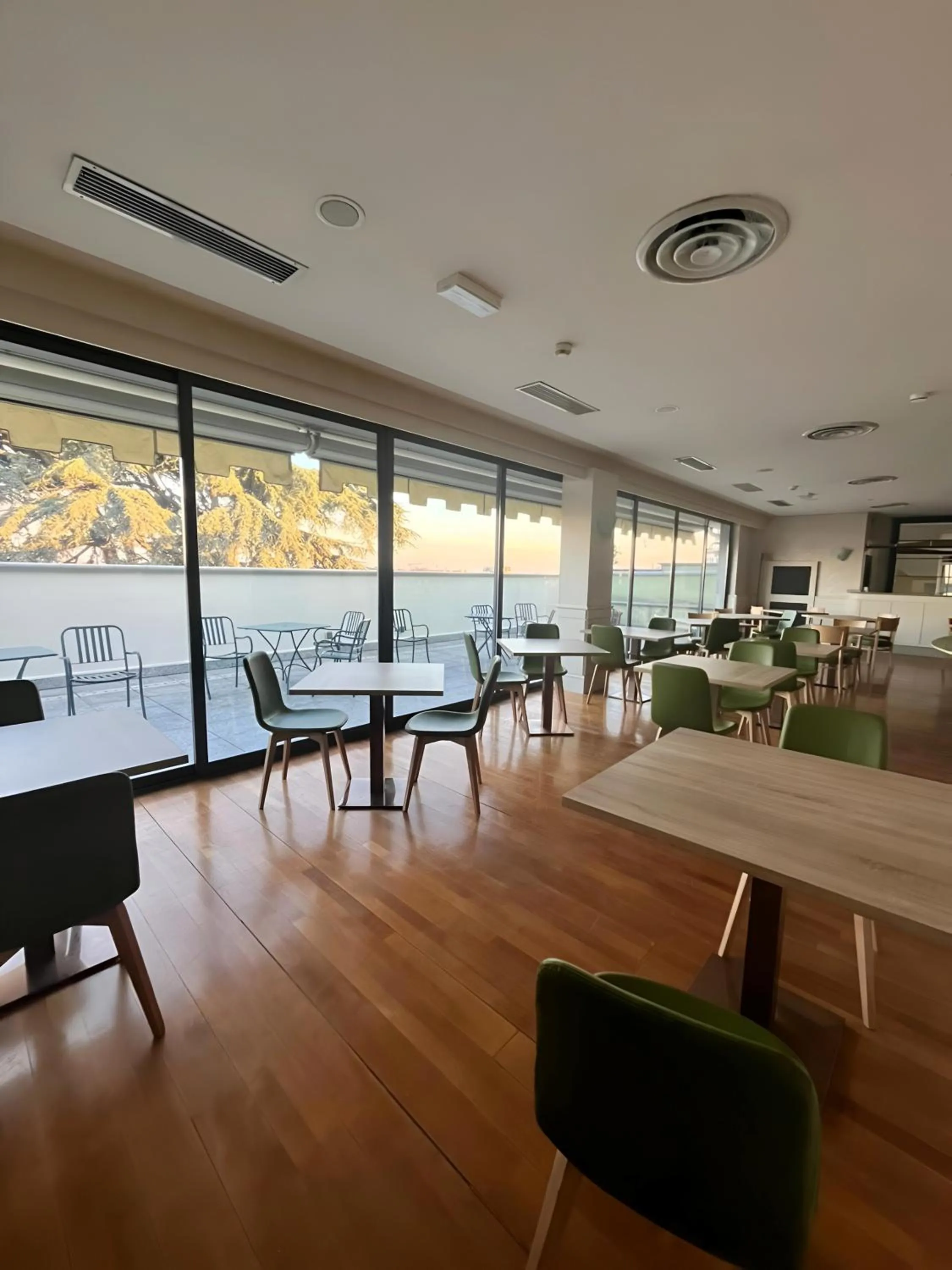 Hotel Excelsior Magenta