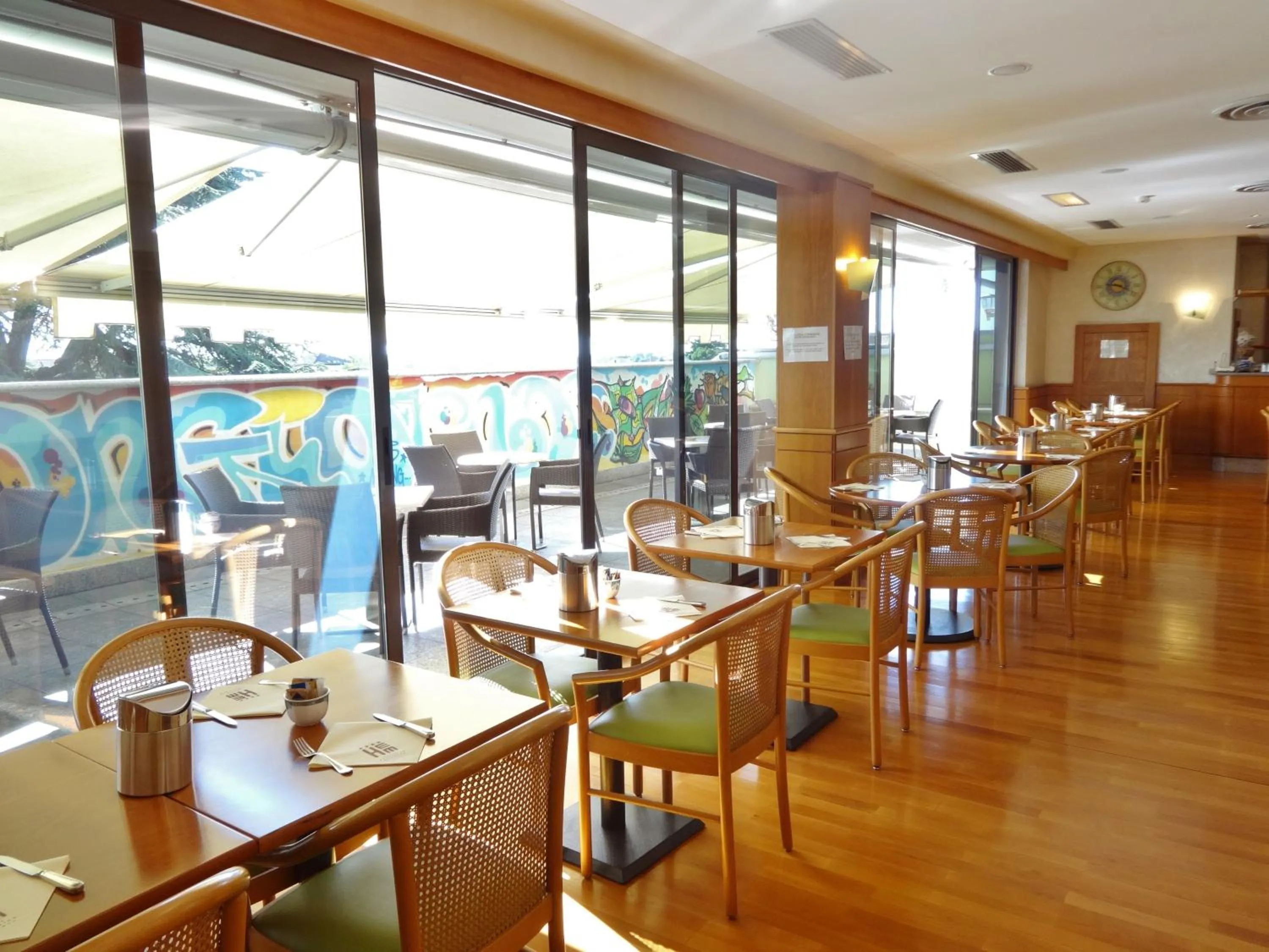 Restaurant/places to eat in Hotel Excelsior Magenta