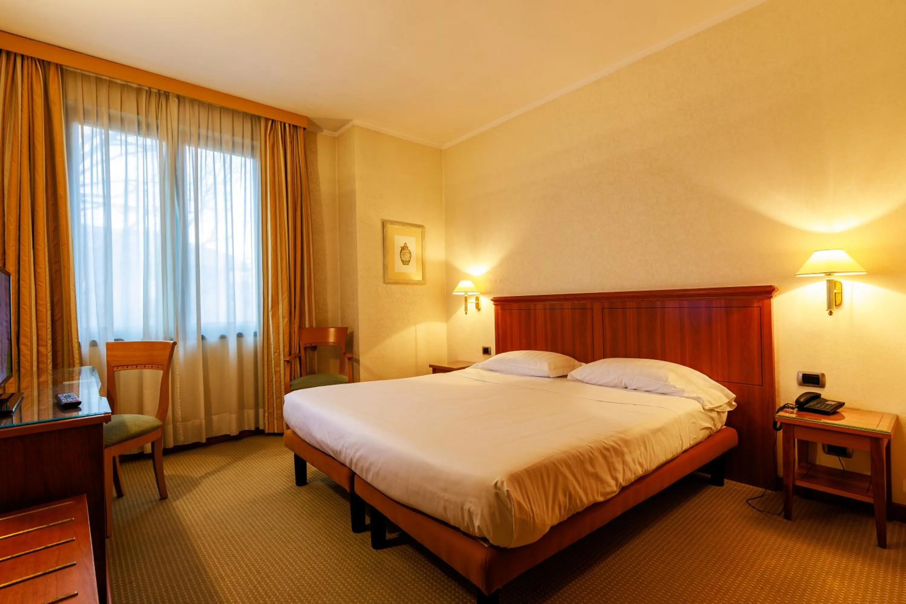 Bed in Hotel Excelsior Magenta