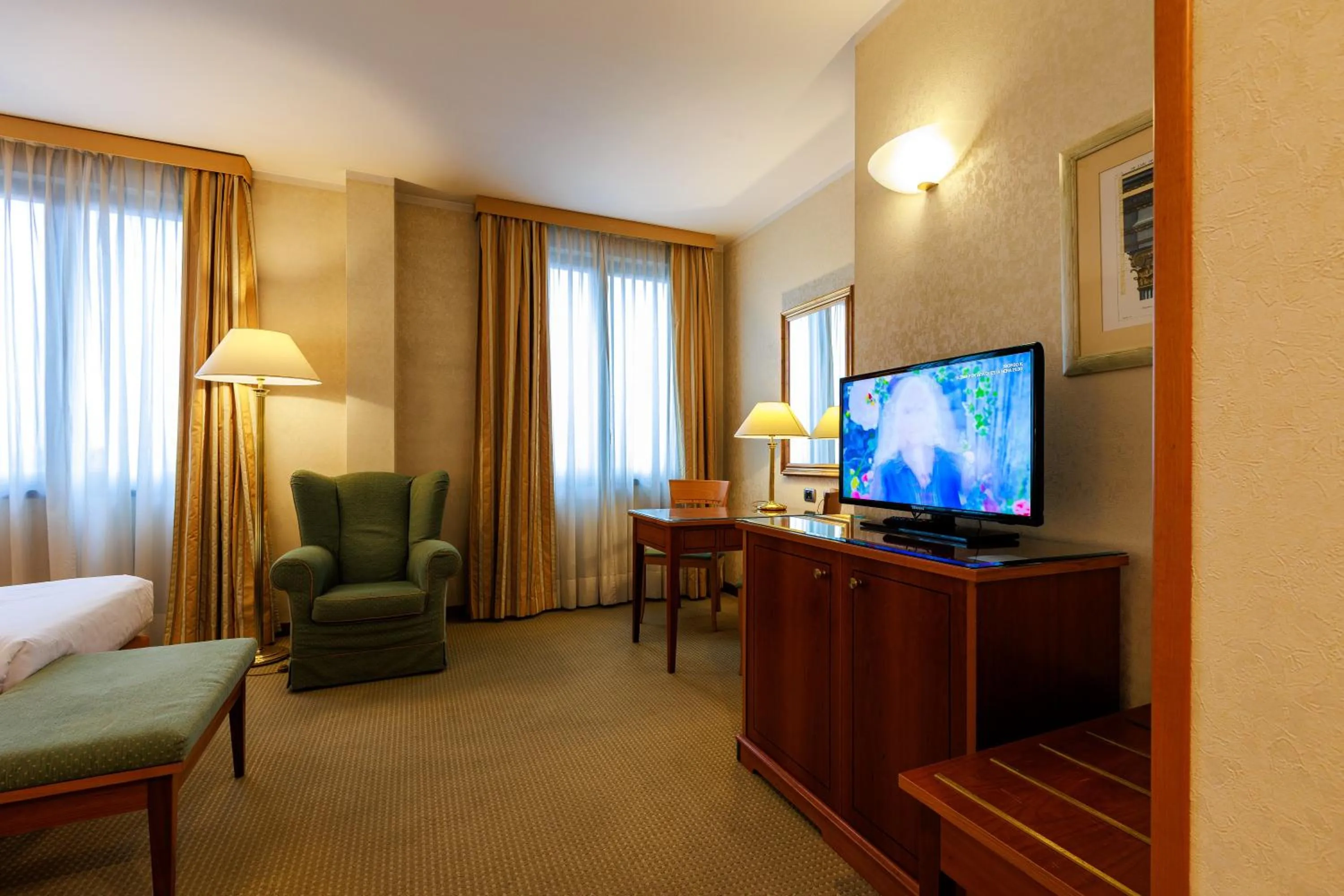 Hotel Excelsior Magenta