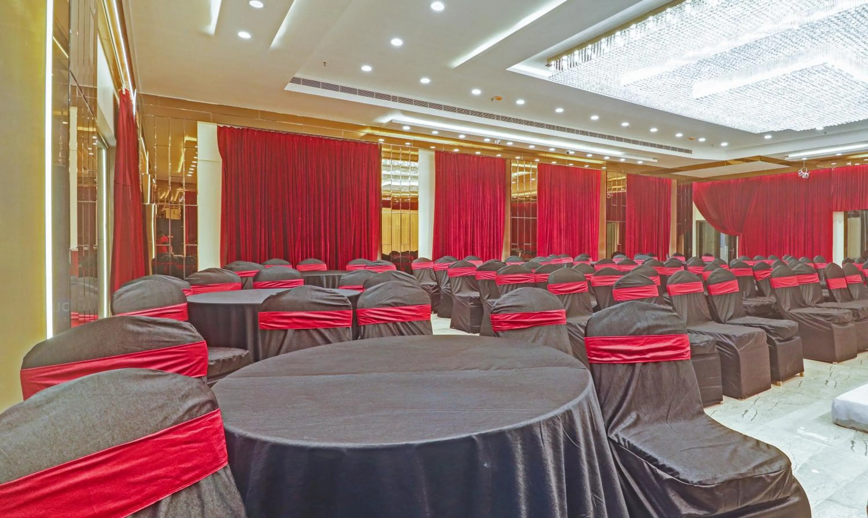 Banquet/Function facilities in Treebo Premium Seven Lake View
