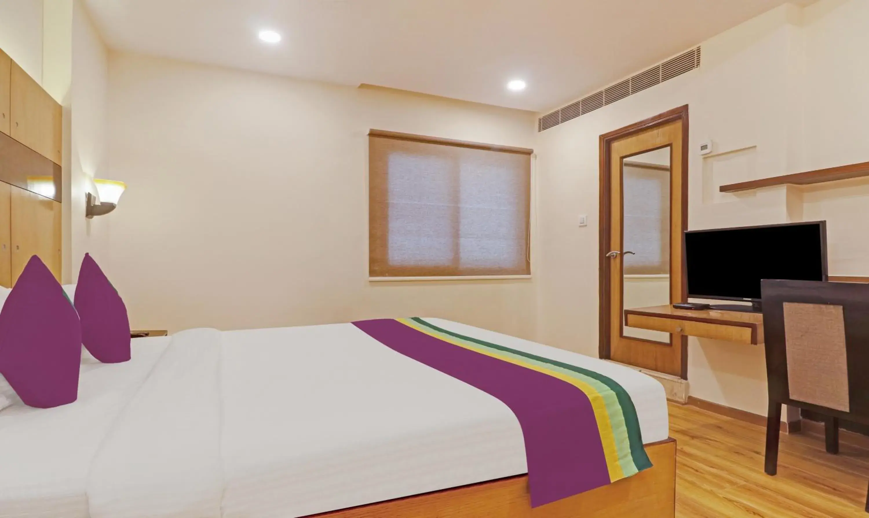 Bedroom, Bed in Treebo Premium Seven Lake View Bedroom, Bed in Treebo Premium Seven Lake View