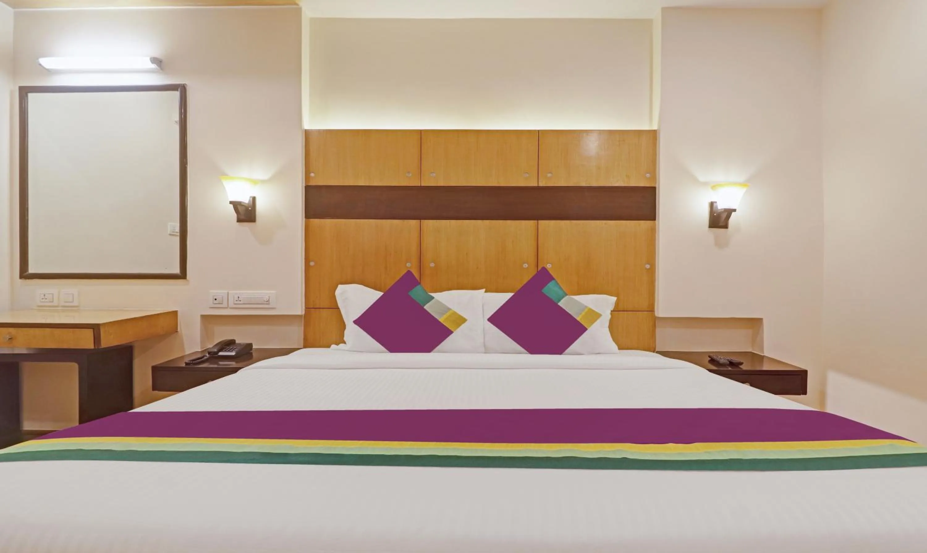 Bedroom, Bed in Treebo Premium Seven Lake View